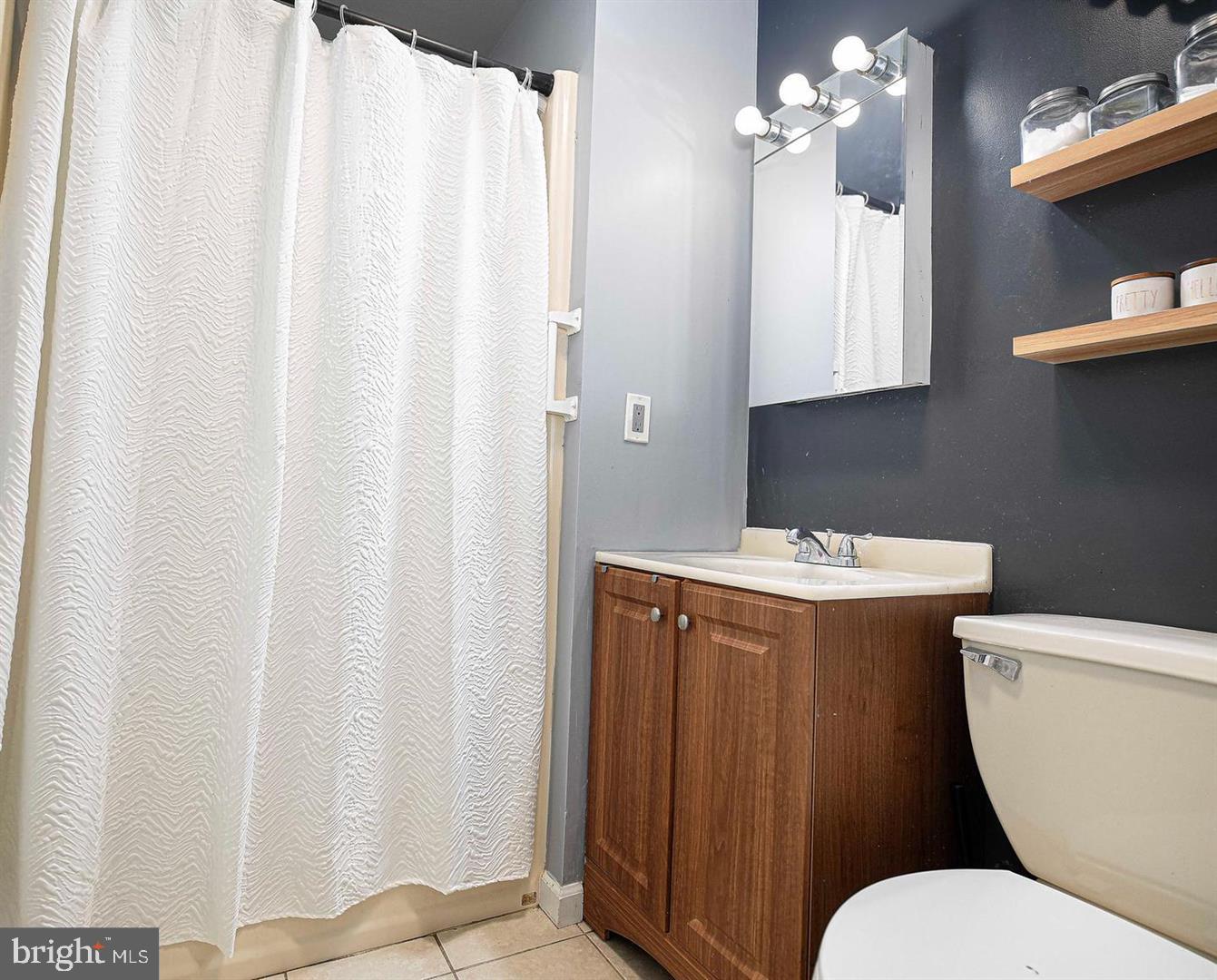 WAKEFIELD MEADOWS - Residential