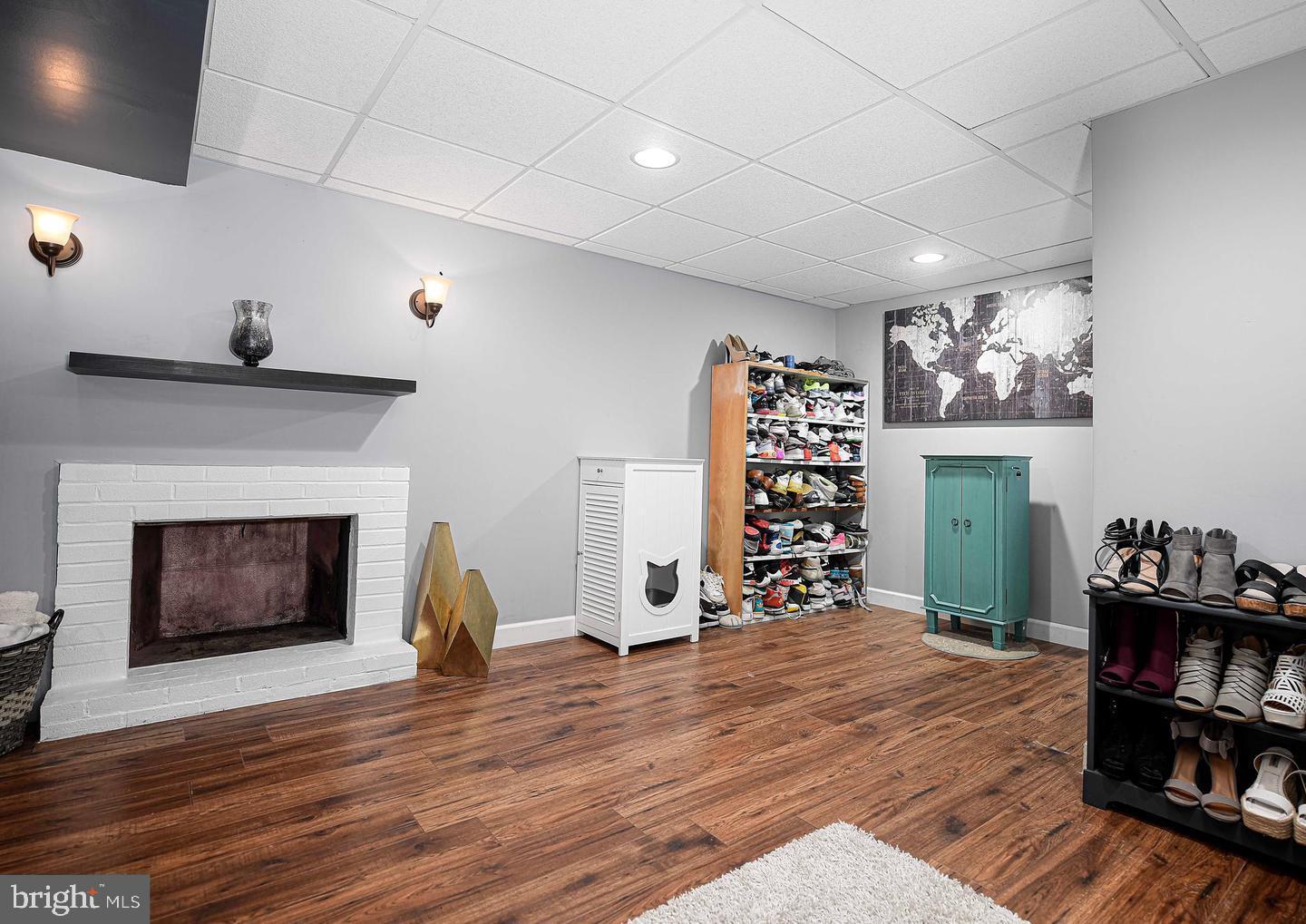 WAKEFIELD MEADOWS - Residential