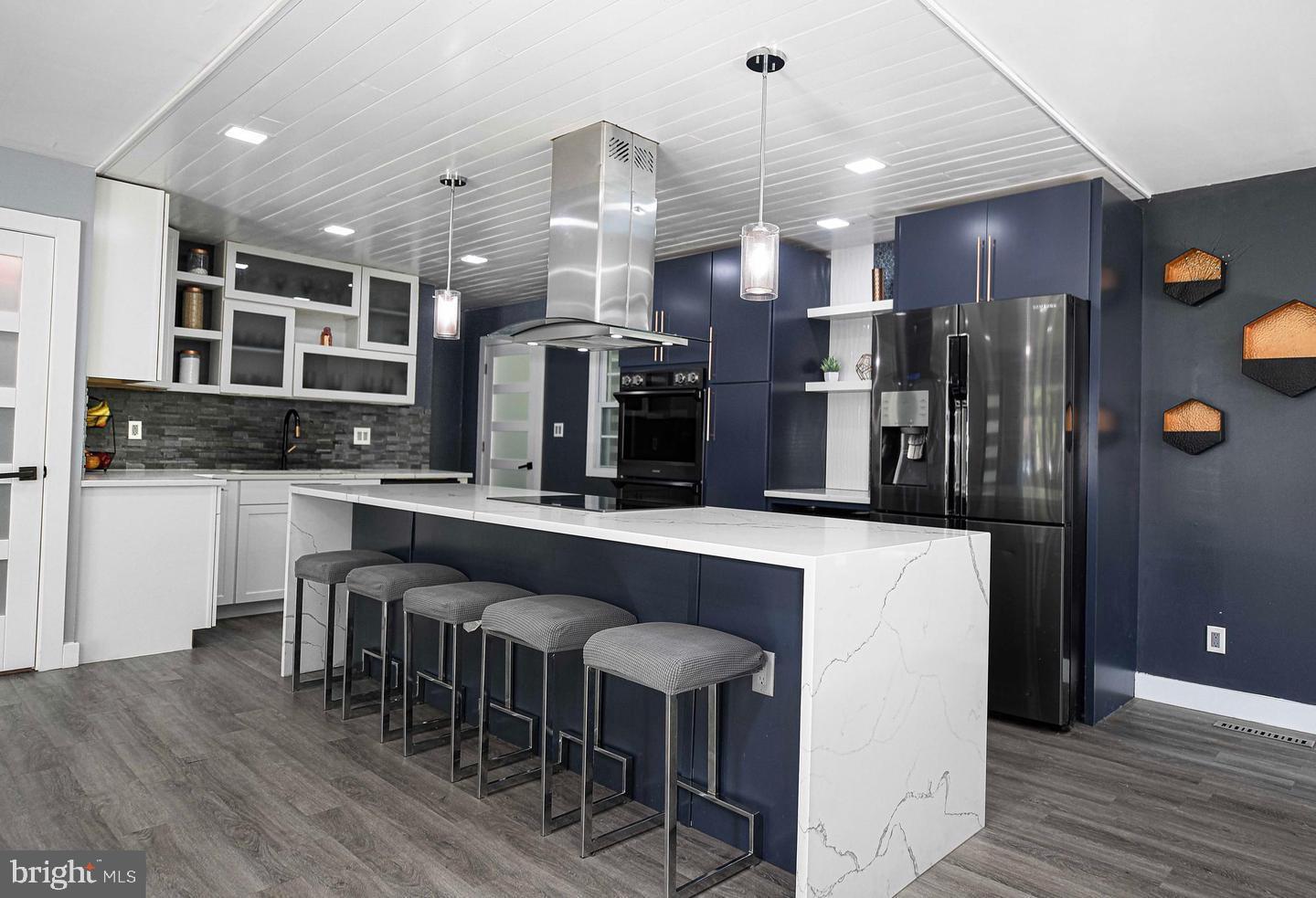 WAKEFIELD MEADOWS - Residential