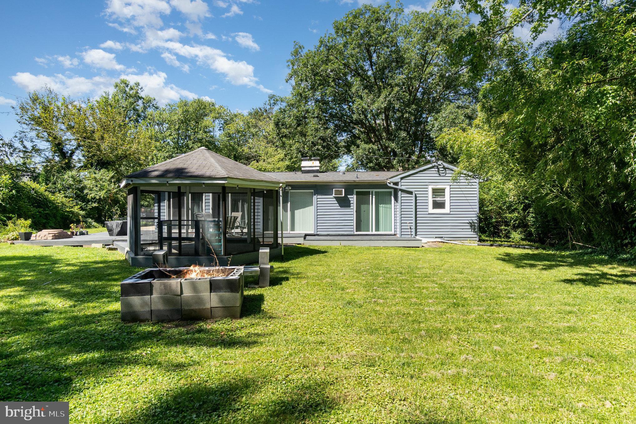 WAKEFIELD MEADOWS - Residential