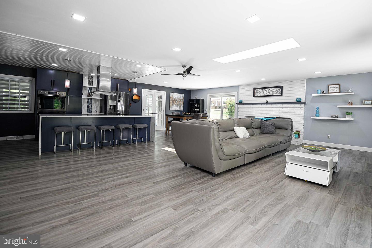 WAKEFIELD MEADOWS - Residential