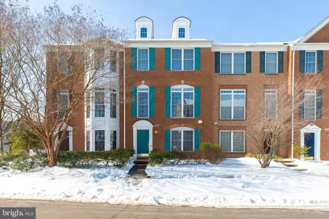 5322 Cupids Dart Drive, Centreville, VA MLS: VAFX2289238