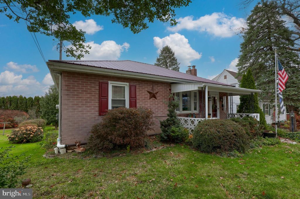 Photo of 171 E New Street, Mountville, PA 17554 (MLS # PALA2044188)