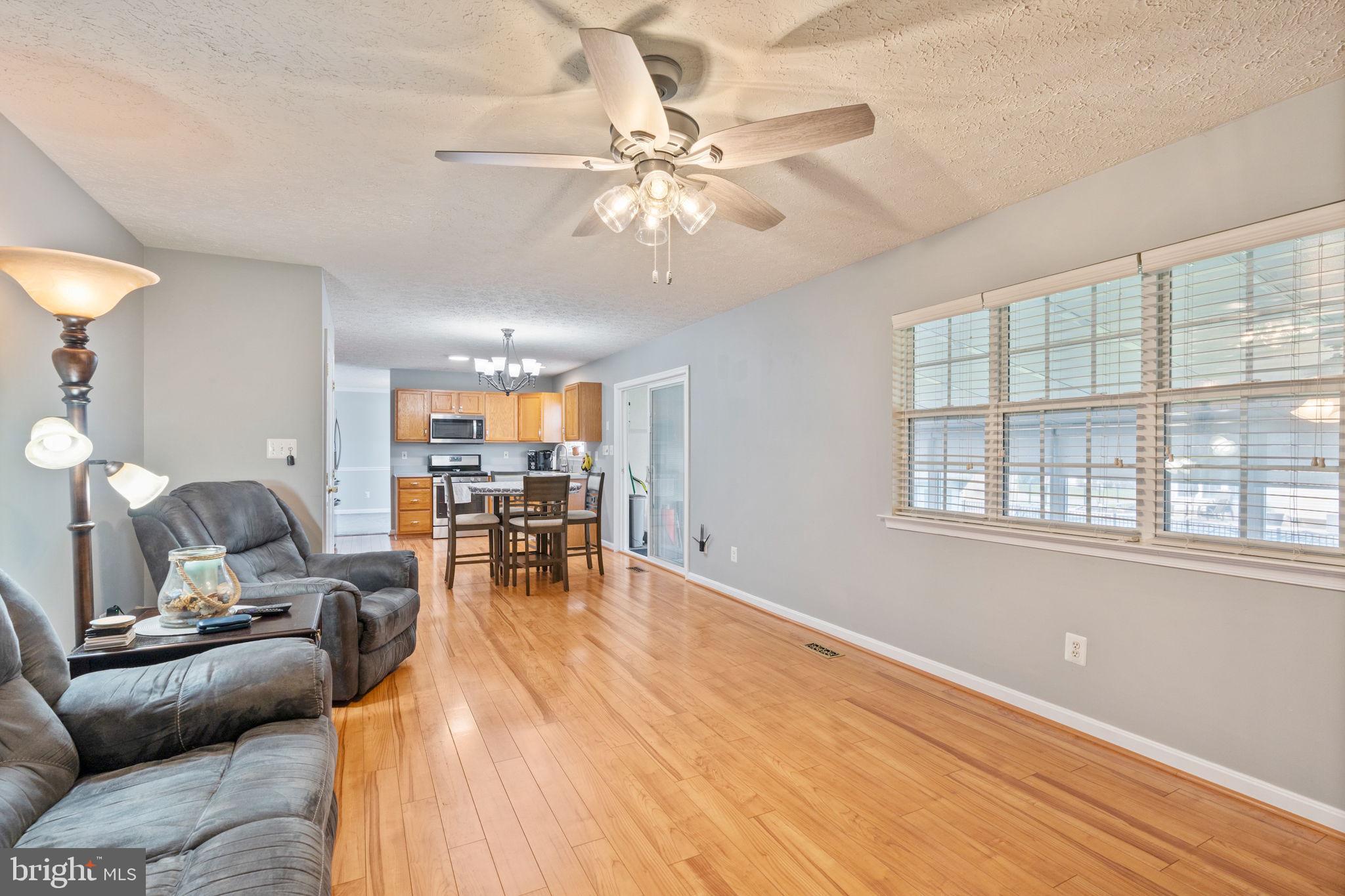 EAST GATE - Residential