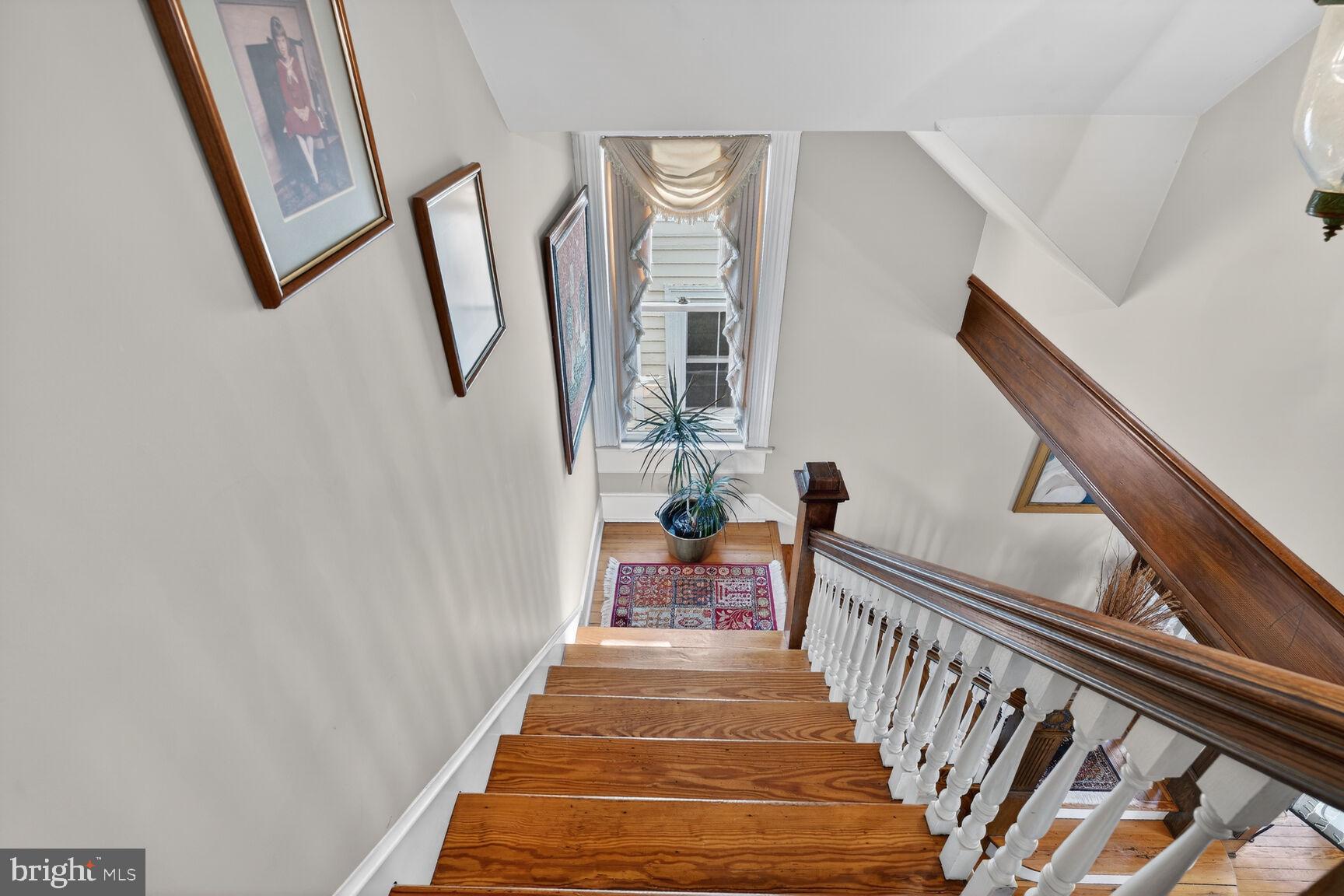 WASHINGTON AVE - Residential