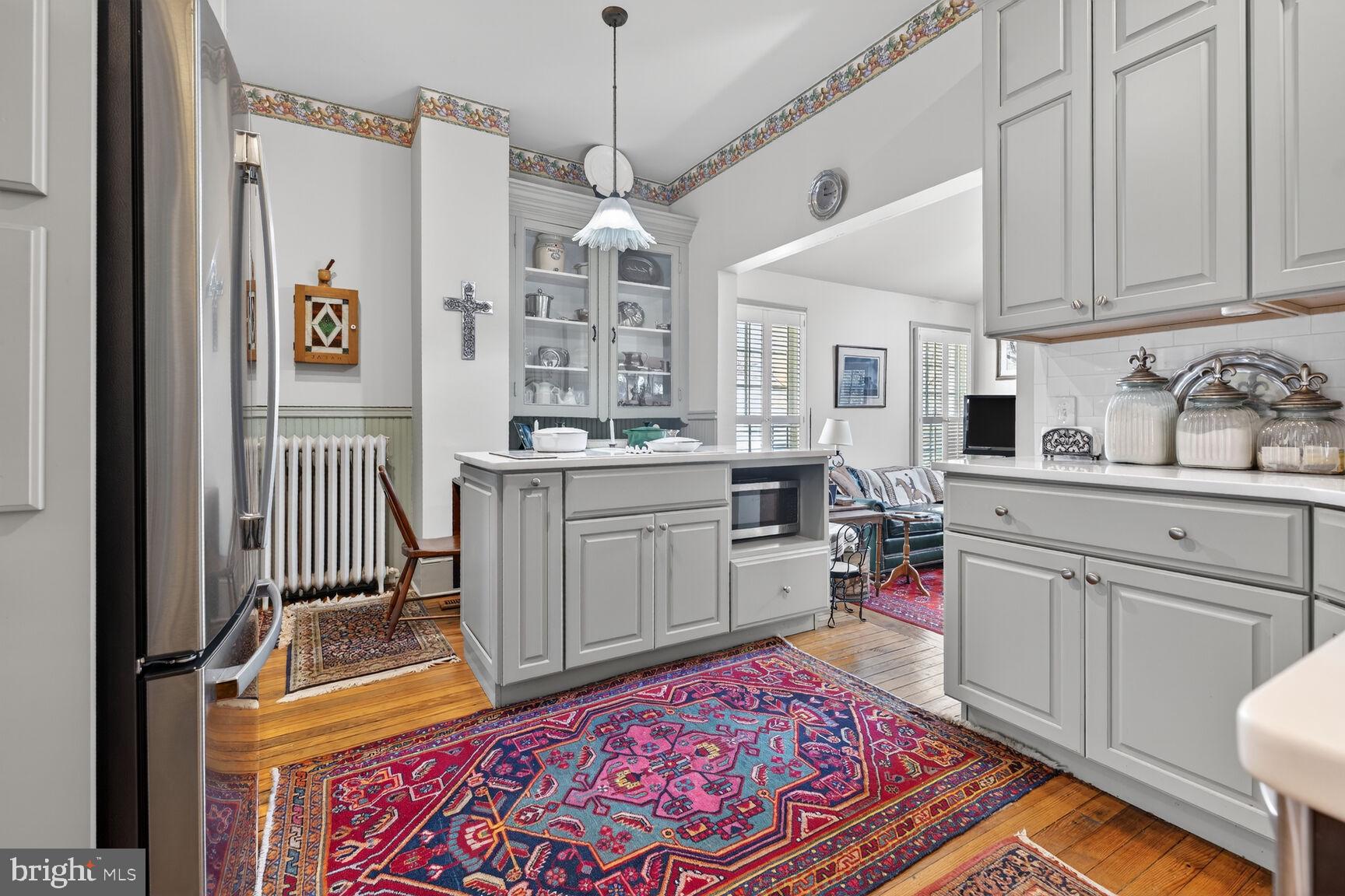 WASHINGTON AVE - Residential