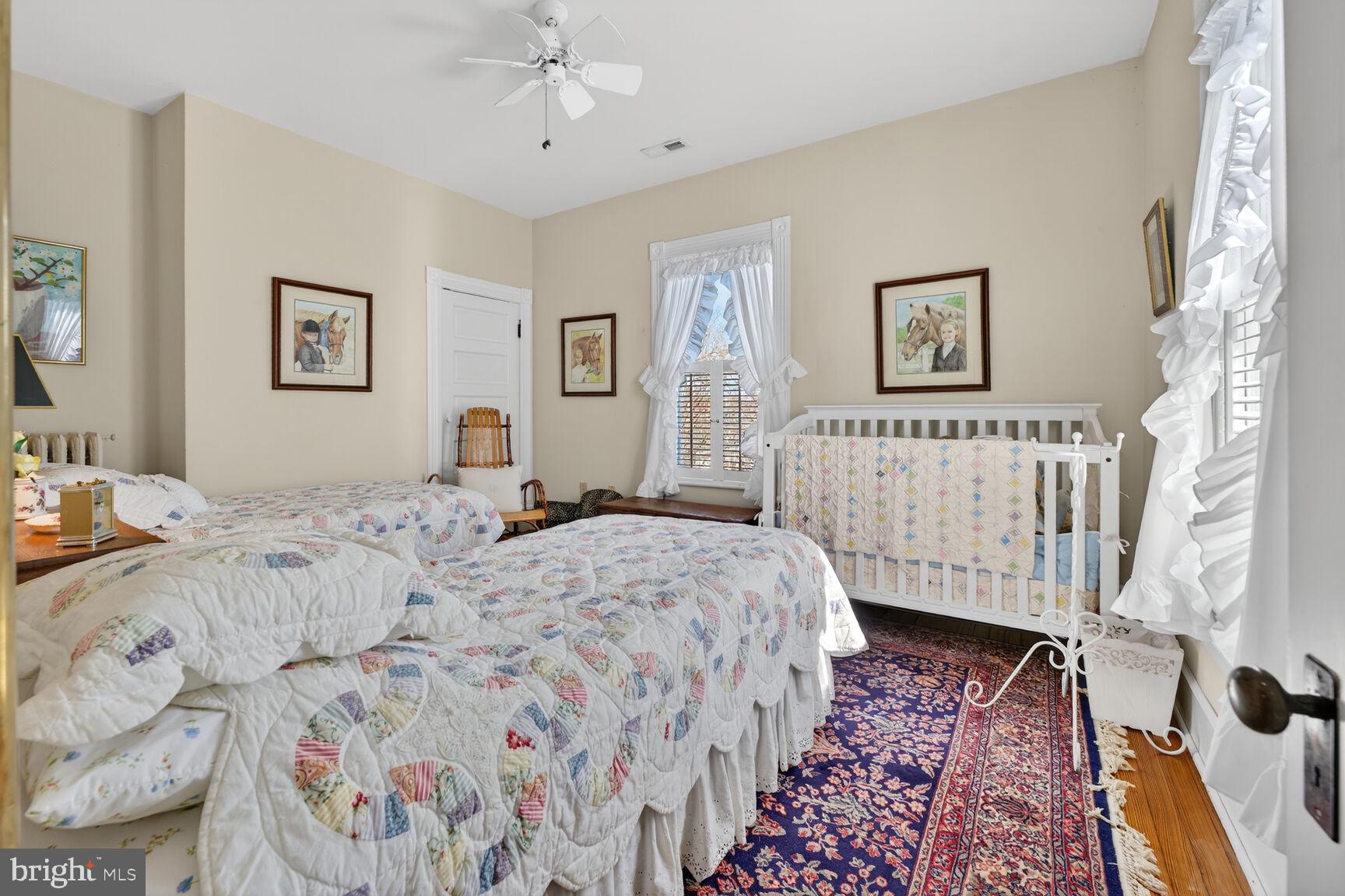 WASHINGTON AVE - Residential