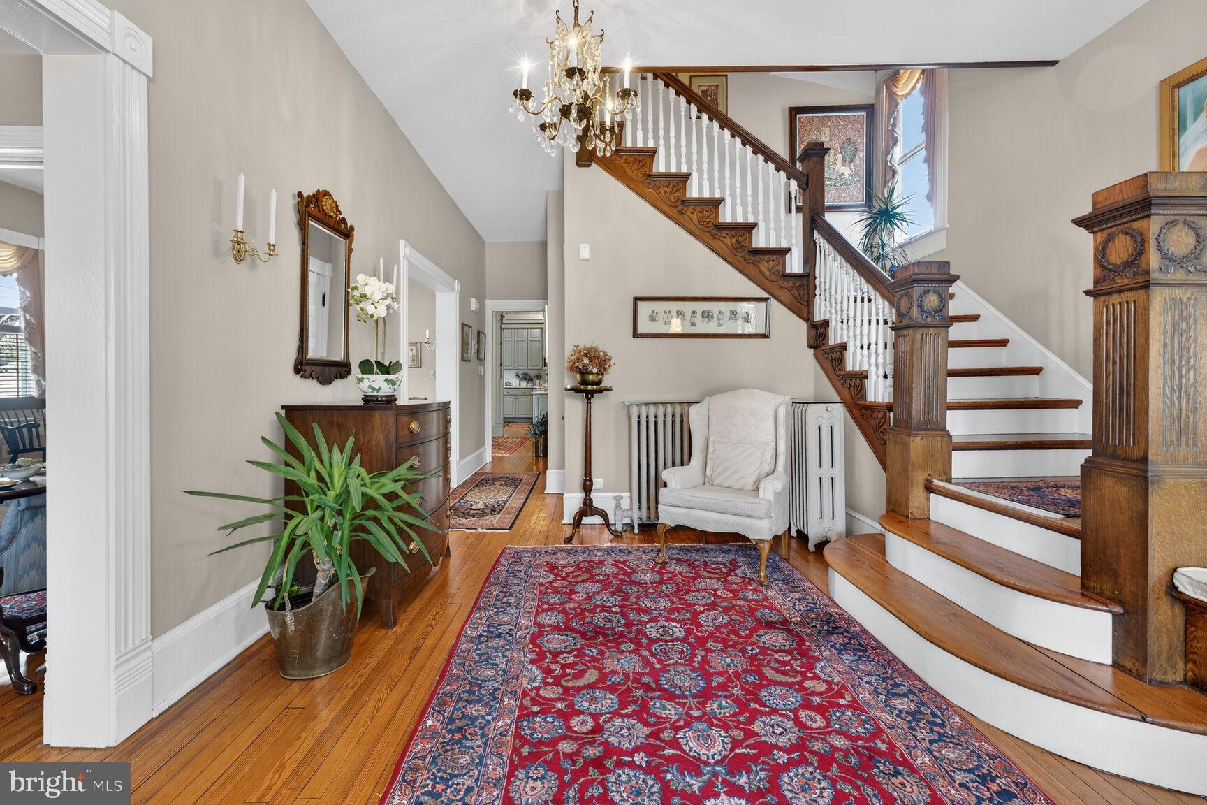 WASHINGTON AVE - Residential