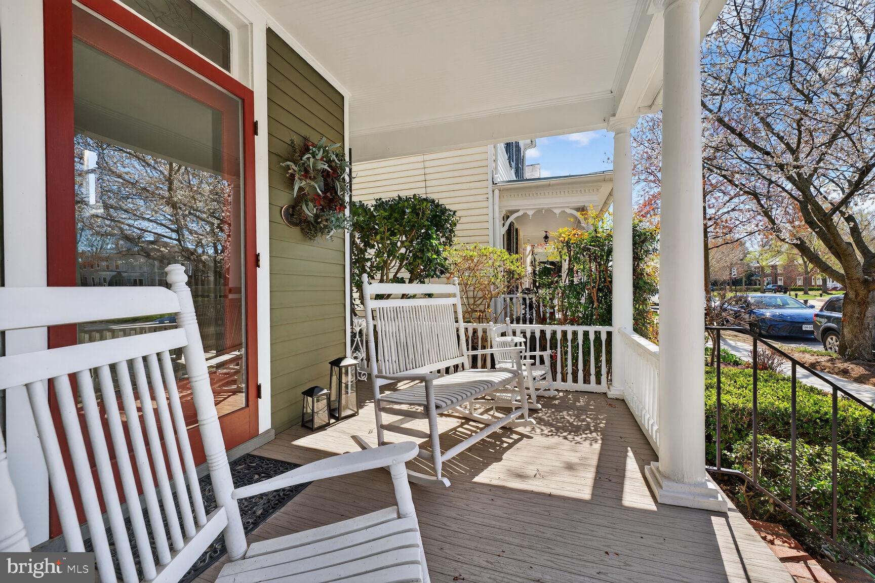 WASHINGTON AVE - Residential