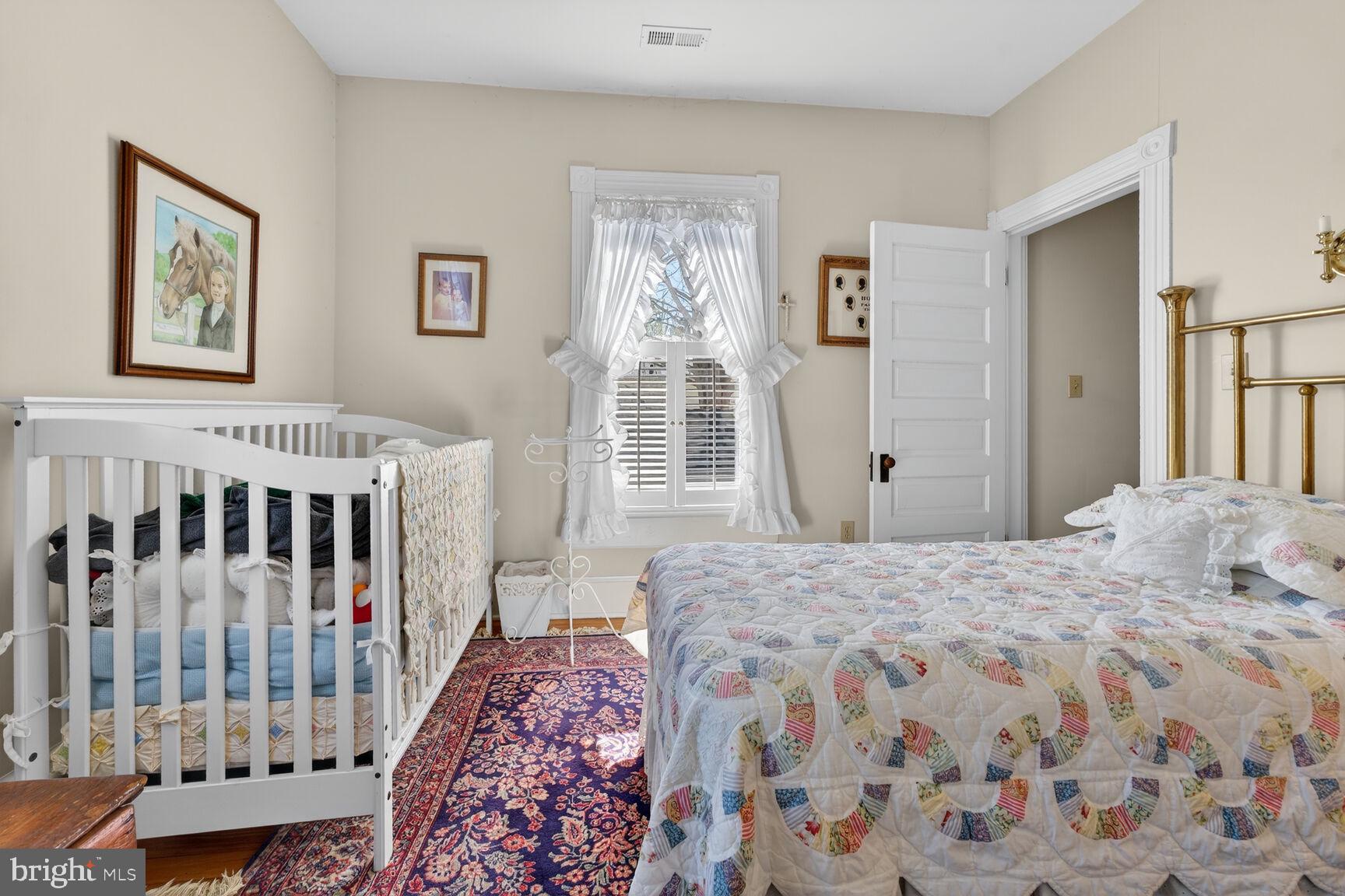 WASHINGTON AVE - Residential