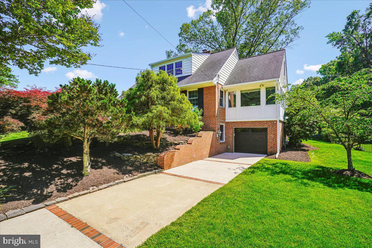 1003 DEWOLFE DRIVE