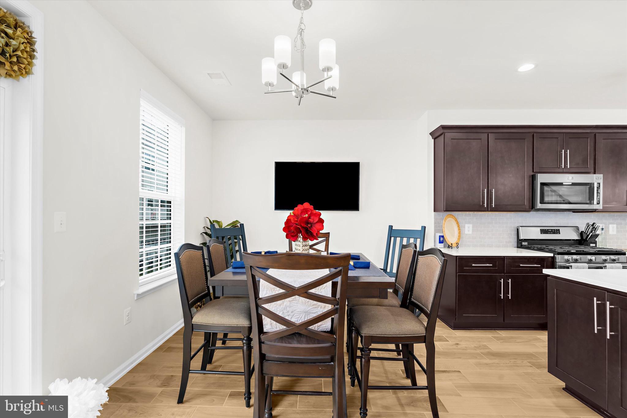 10706 EASTLAND CIRCLE