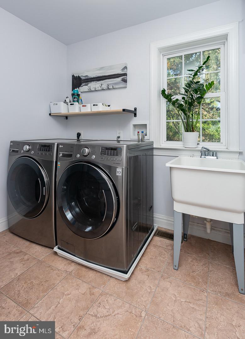 BROOKLINE - Residential