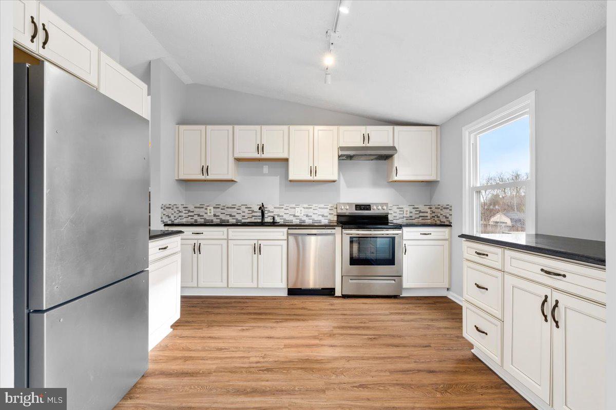 FREDERICKTOWNE VILLAGE - Residential