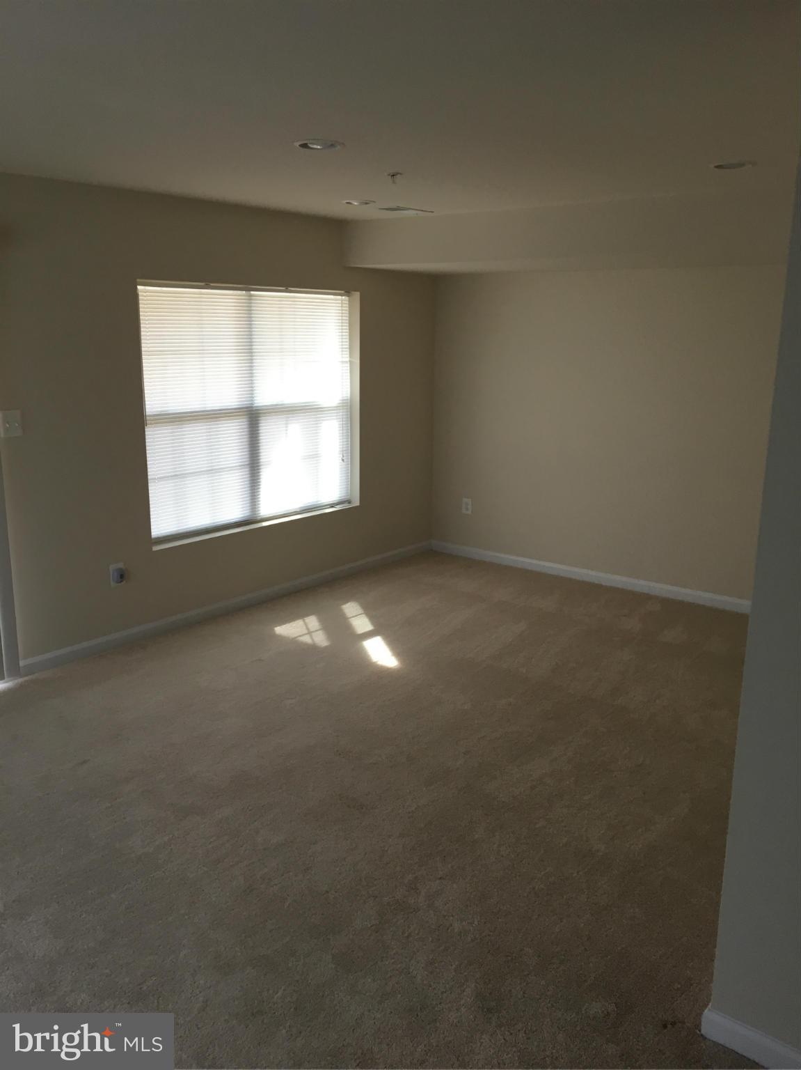 ST CHARLES SUB - GLENEAGLES - Farm