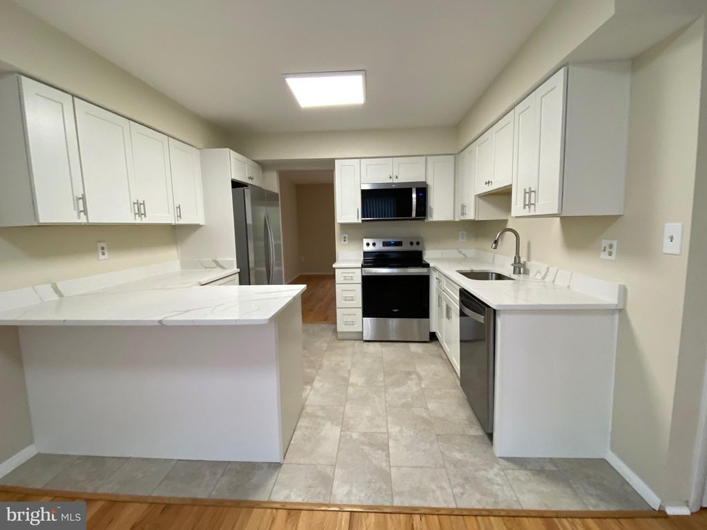 Photo of 7253 Dockside Lane, COLUMBIA, MD 21045 (MLS # MDHW2061188)