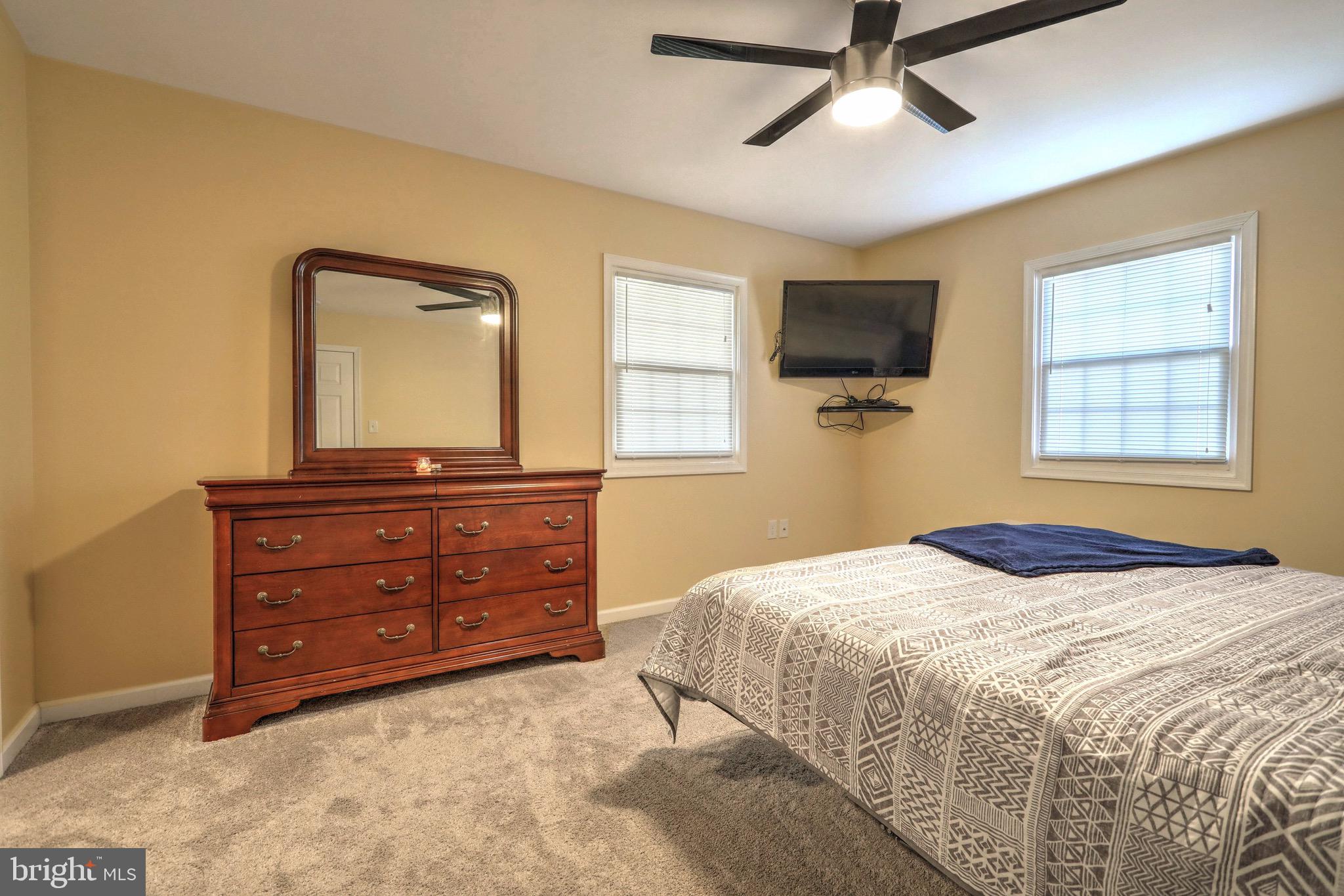 SOUTHERN FARMS - Residential