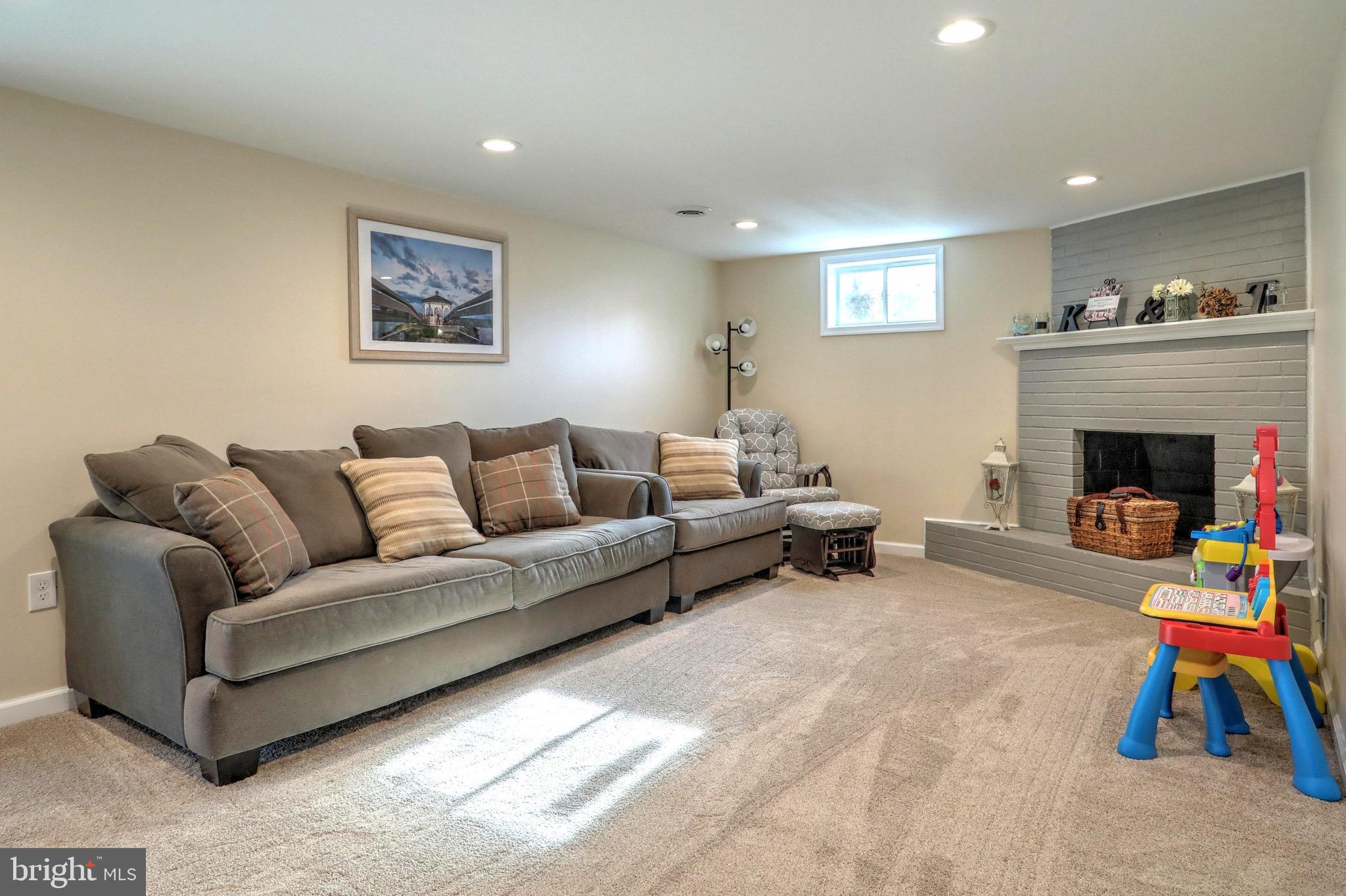 SOUTHERN FARMS - Residential