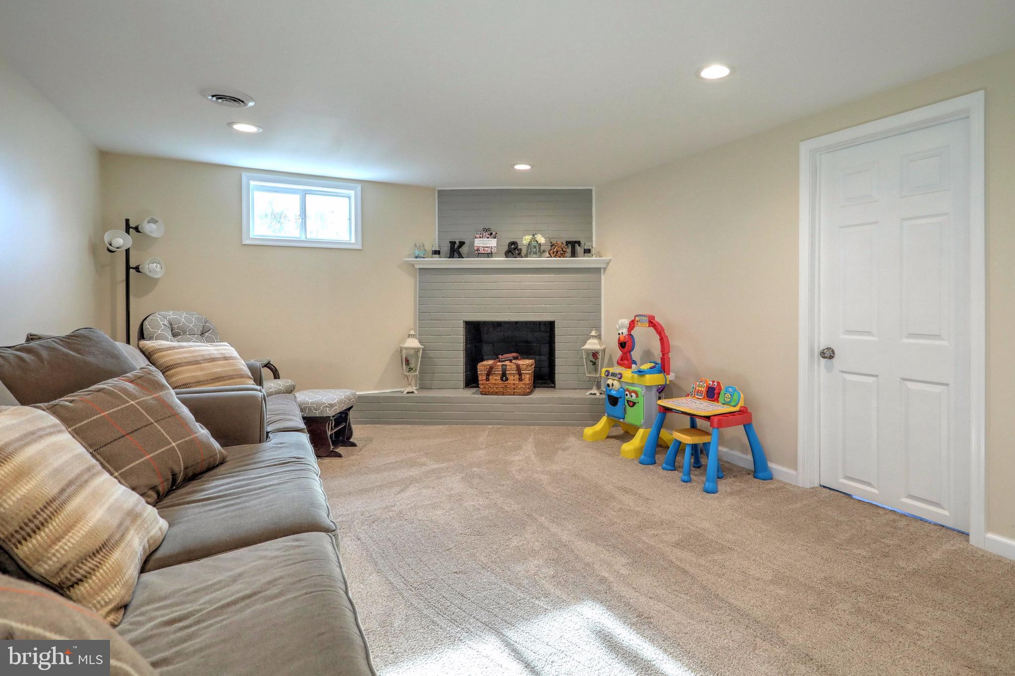 SOUTHERN FARMS - Residential