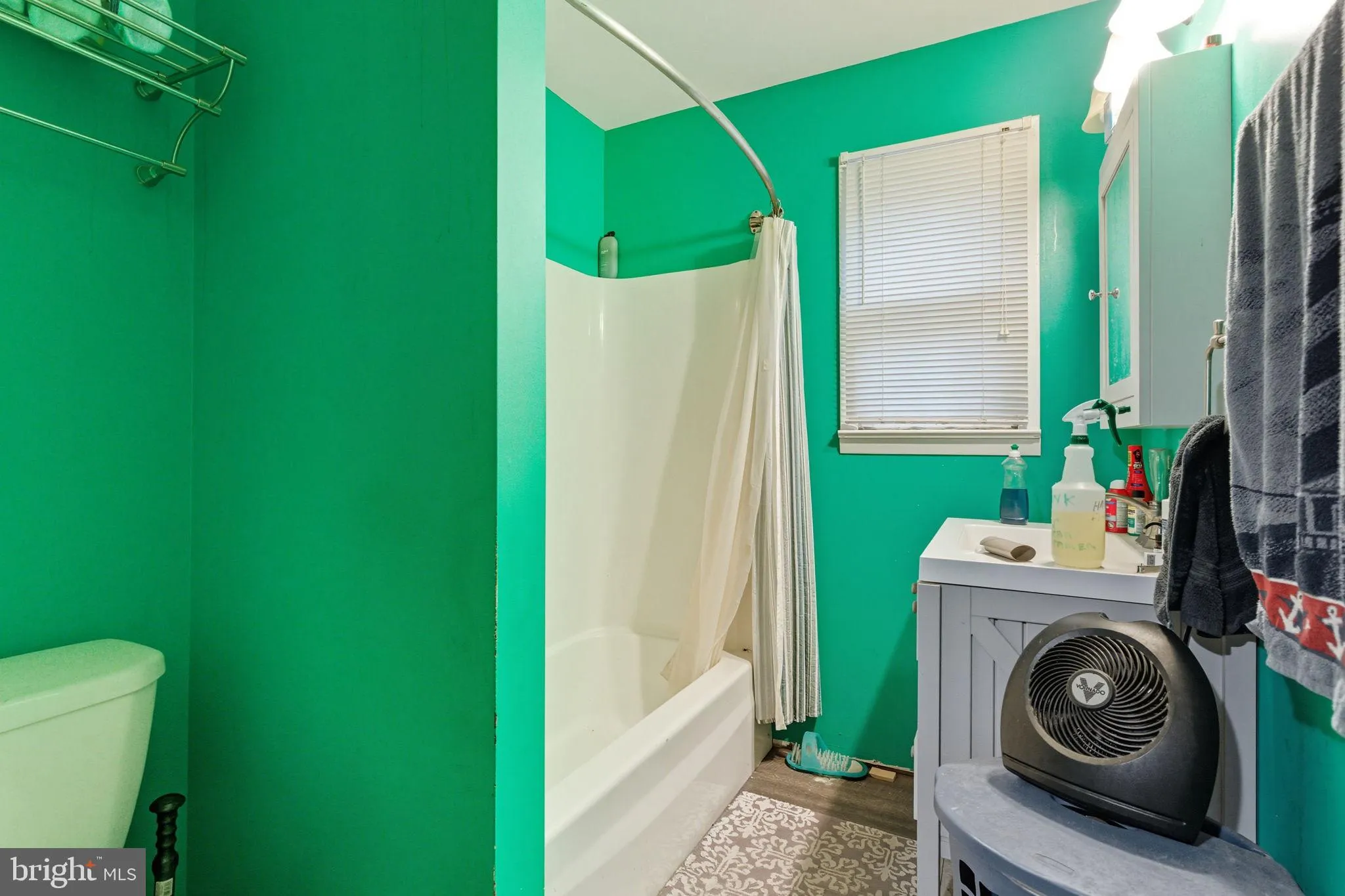 Hainesport, New Jersey 08036, United States, 2 Bedrooms Bedrooms, ,1 BathroomBathrooms,Residential,Active,212037