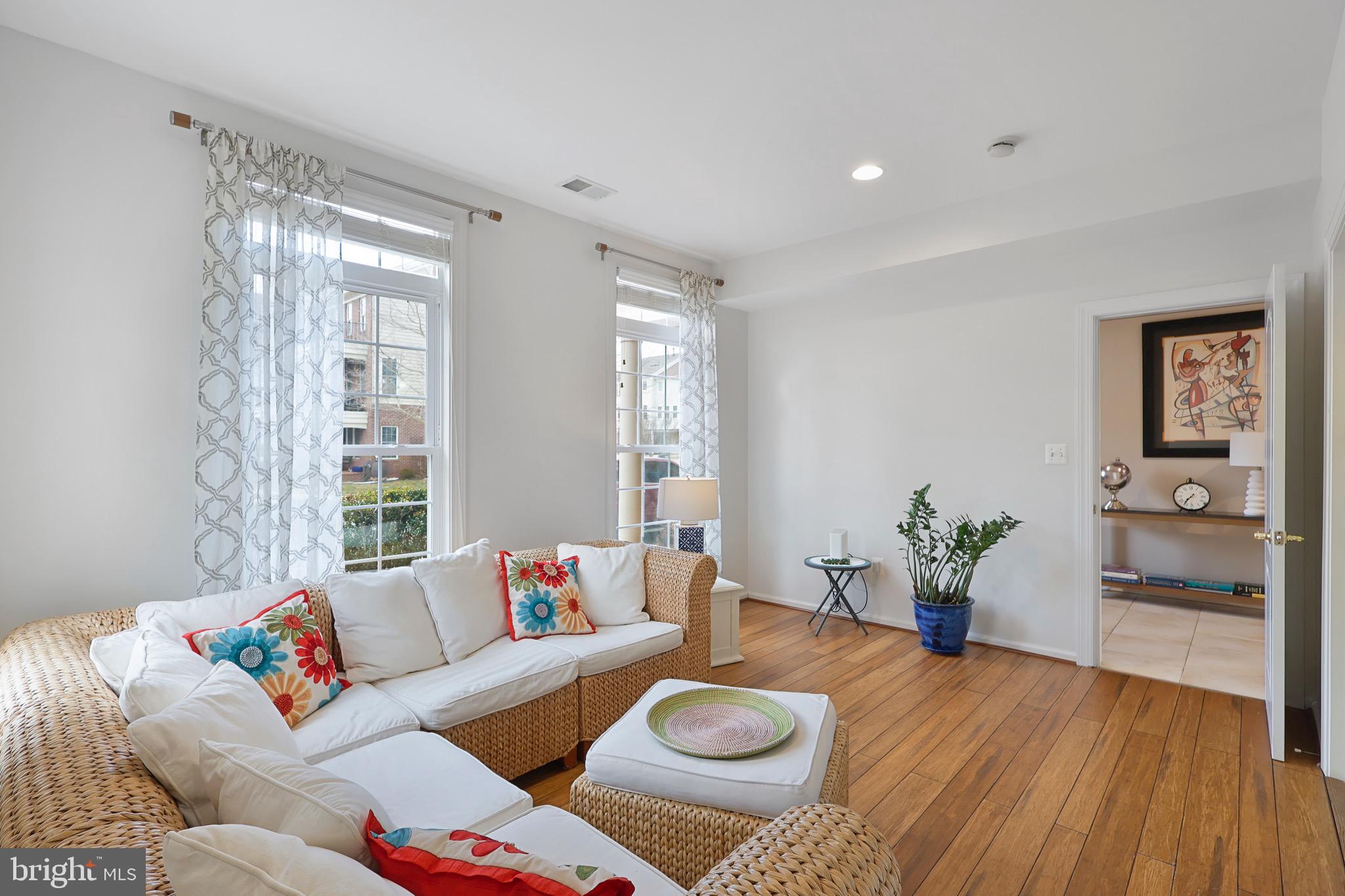 WOODLAND - Residential