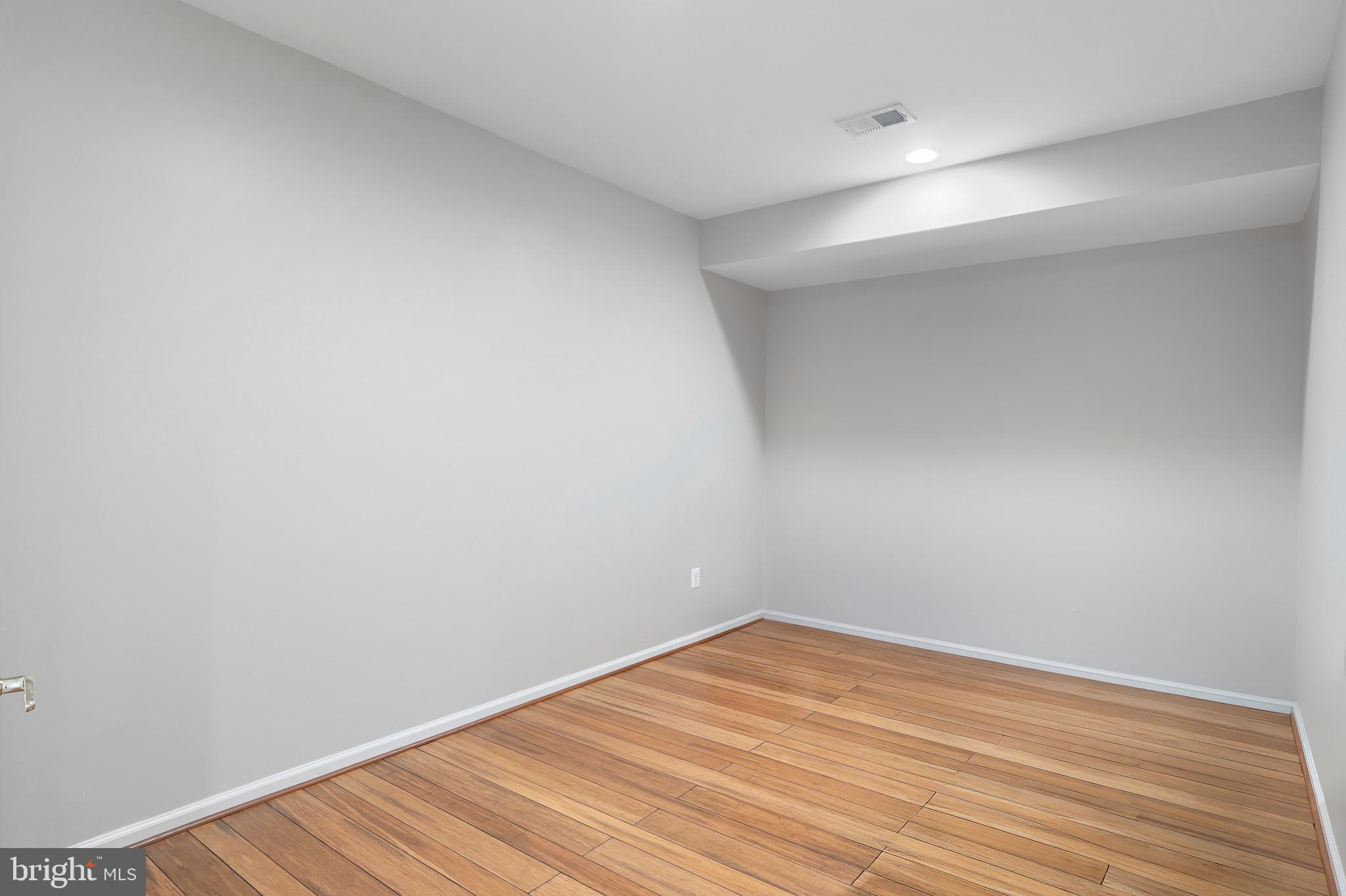 WOODLAND - Residential