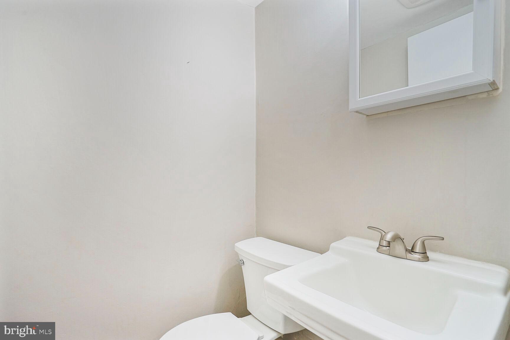 62 G STREET SW 117