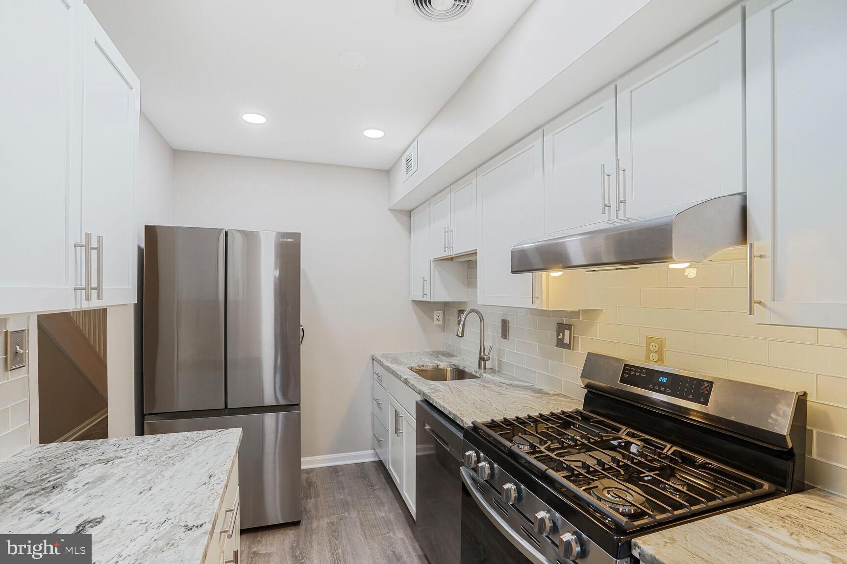 62 G STREET SW 117
