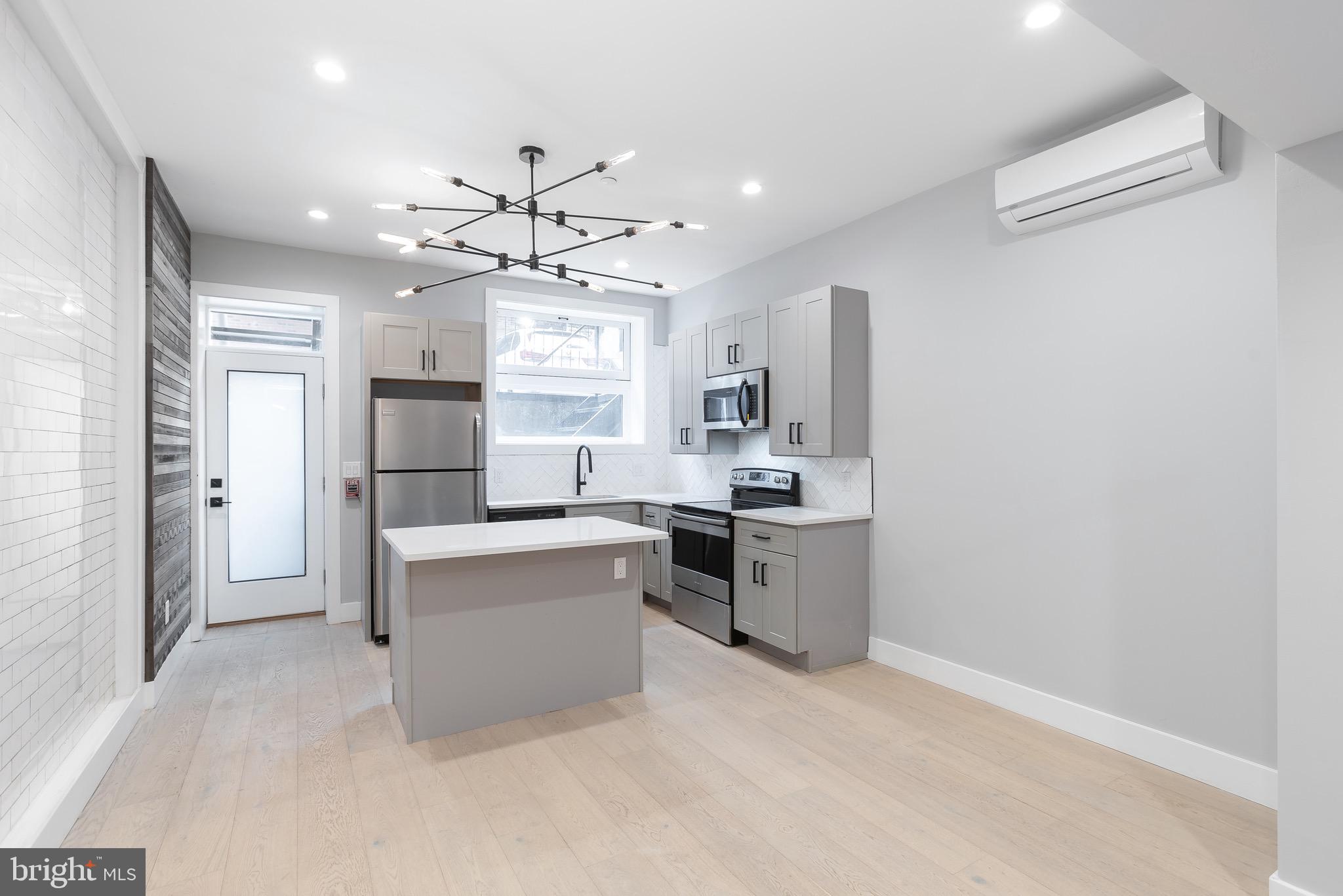 RITTENHOUSE SQUARE - Residential Lease