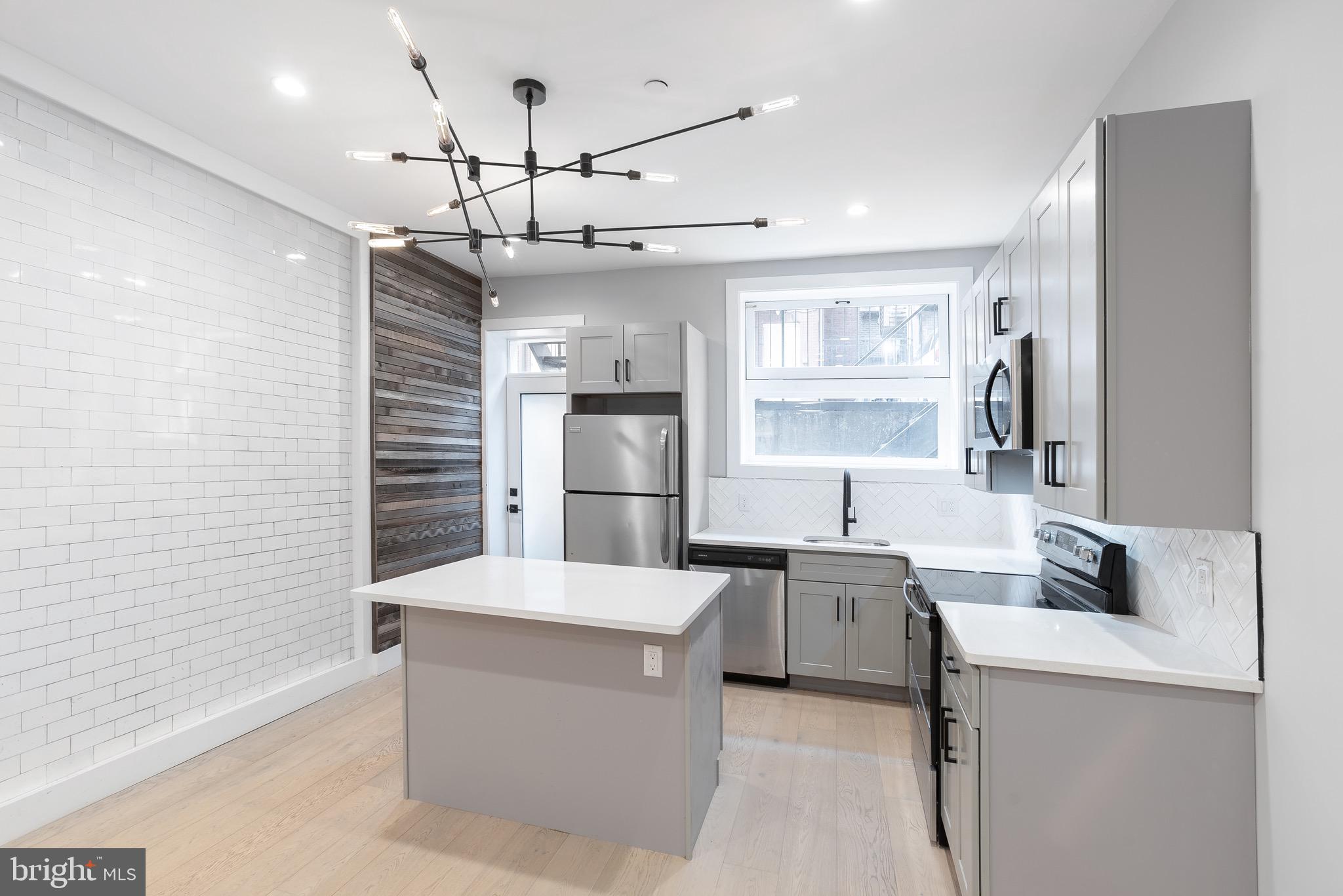 RITTENHOUSE SQUARE - Residential Lease