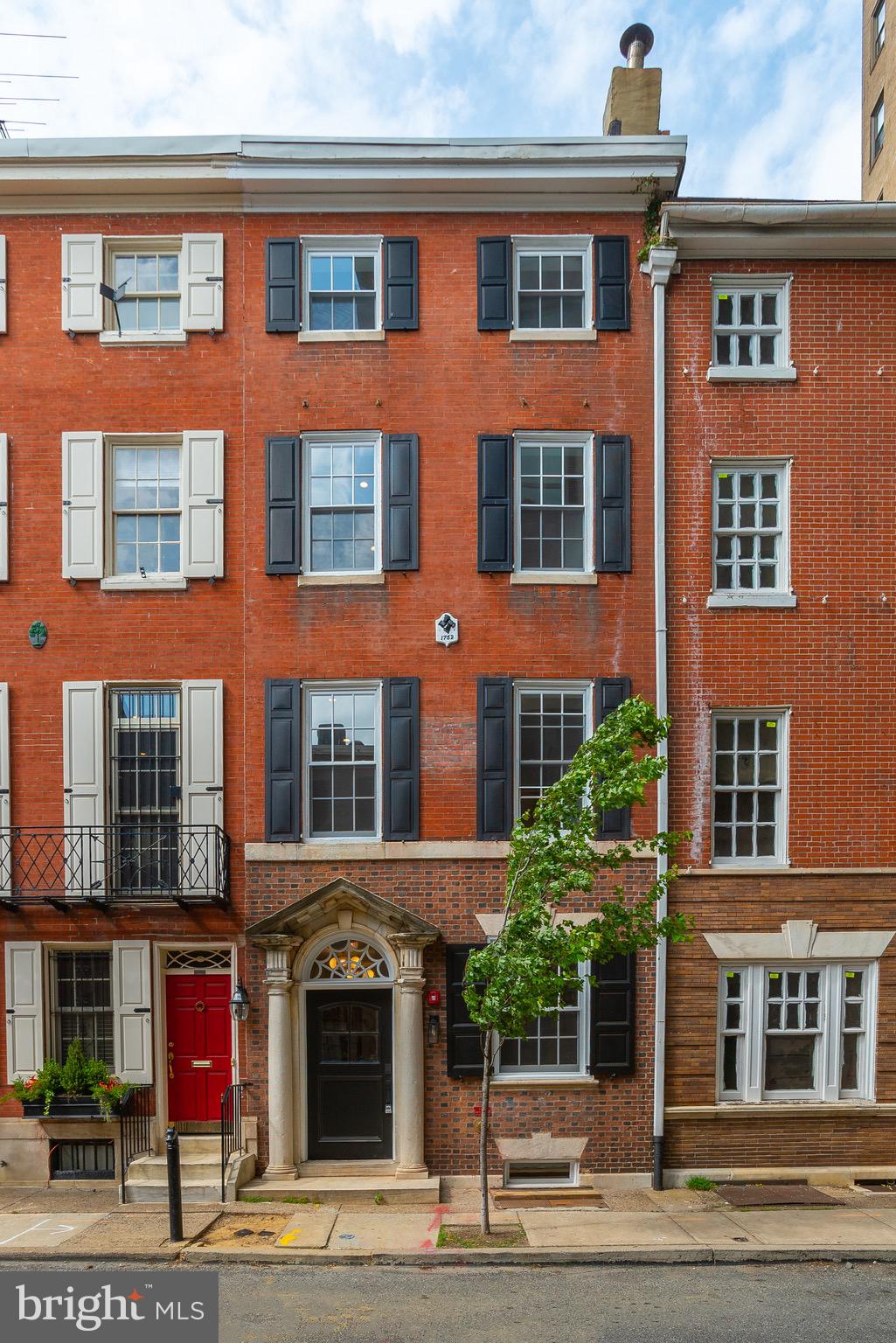 RITTENHOUSE SQUARE - Residential Lease