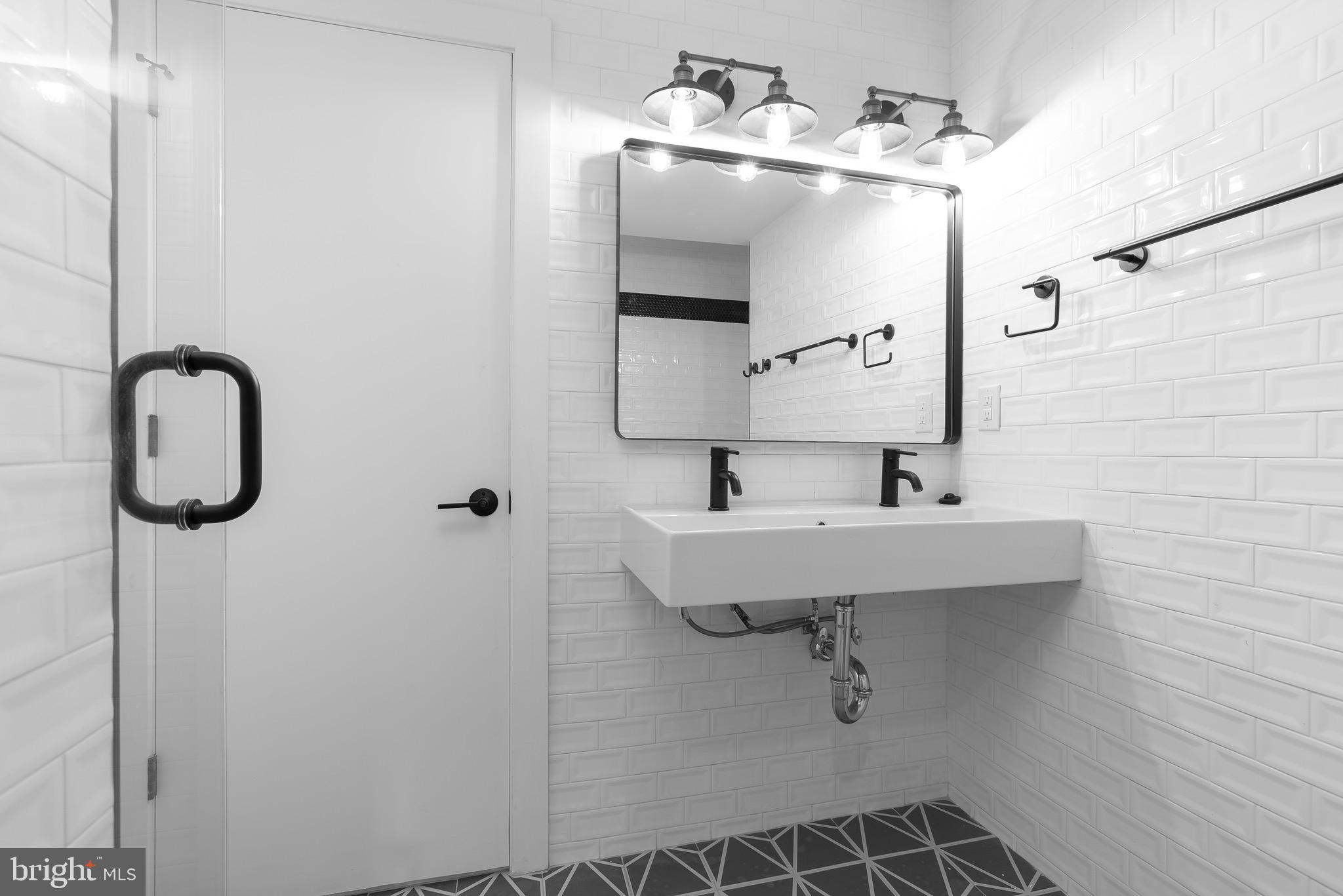 RITTENHOUSE SQUARE - Residential Lease