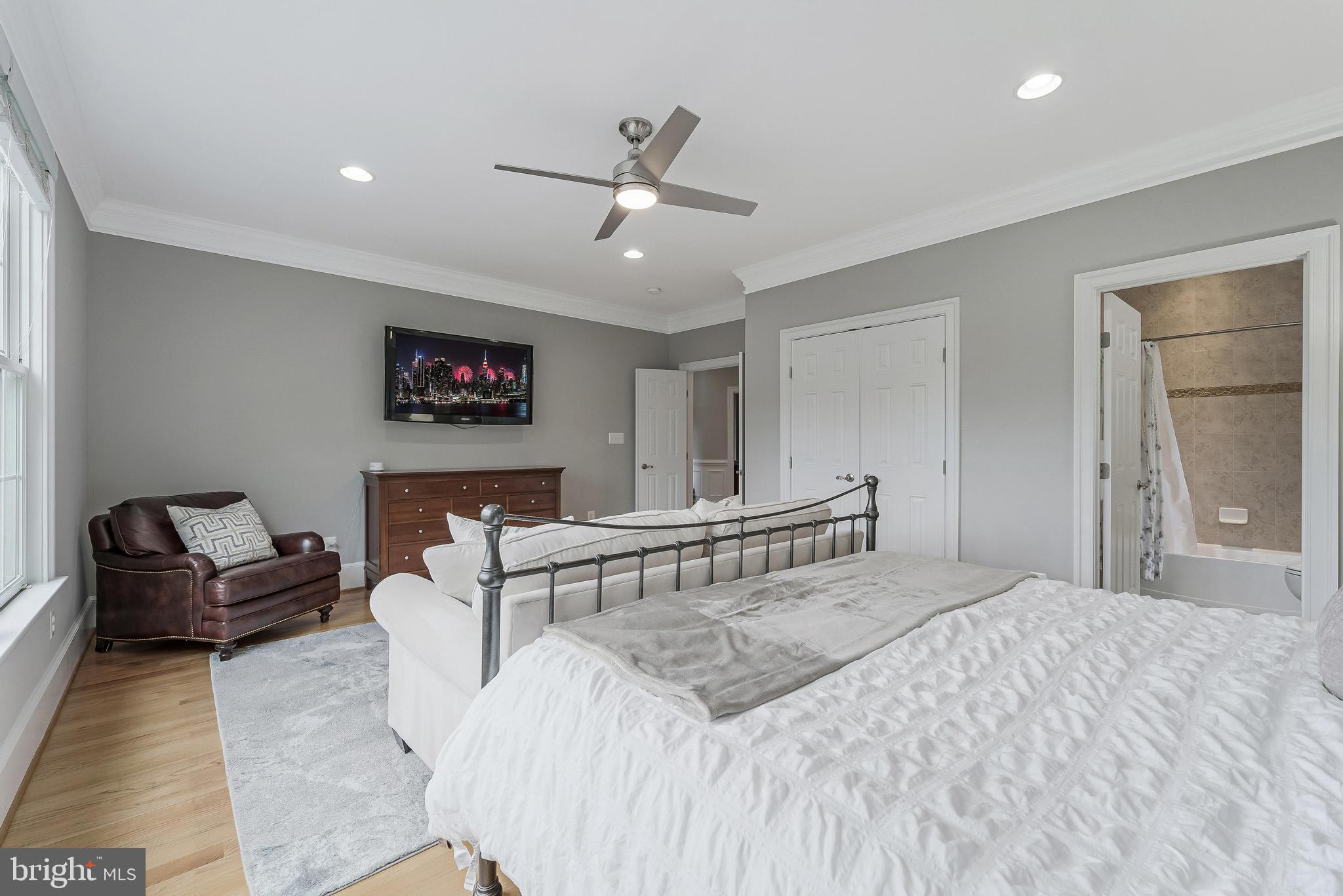 ELLISON HEIGHTS - Residential