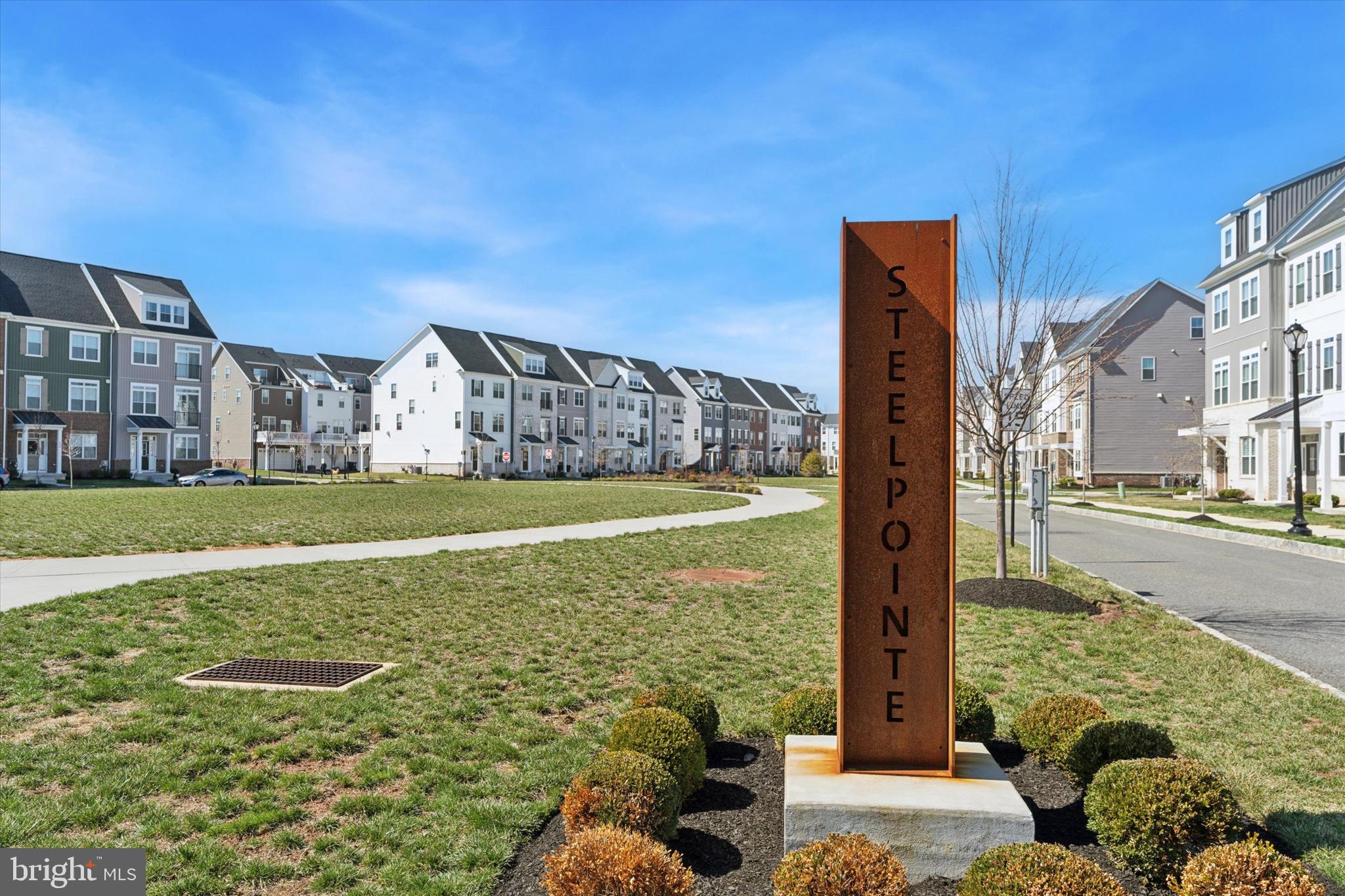 STEELPOINTE - Residential