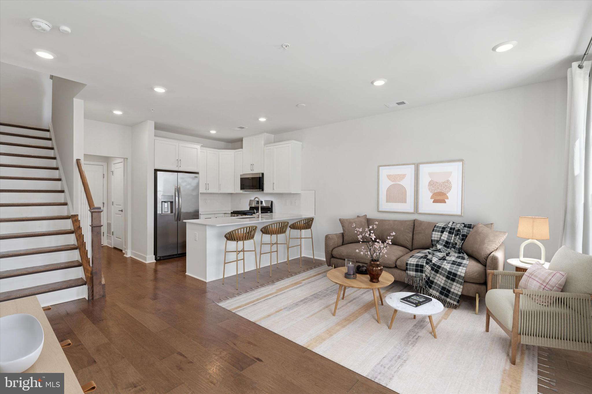 STEELPOINTE - Residential