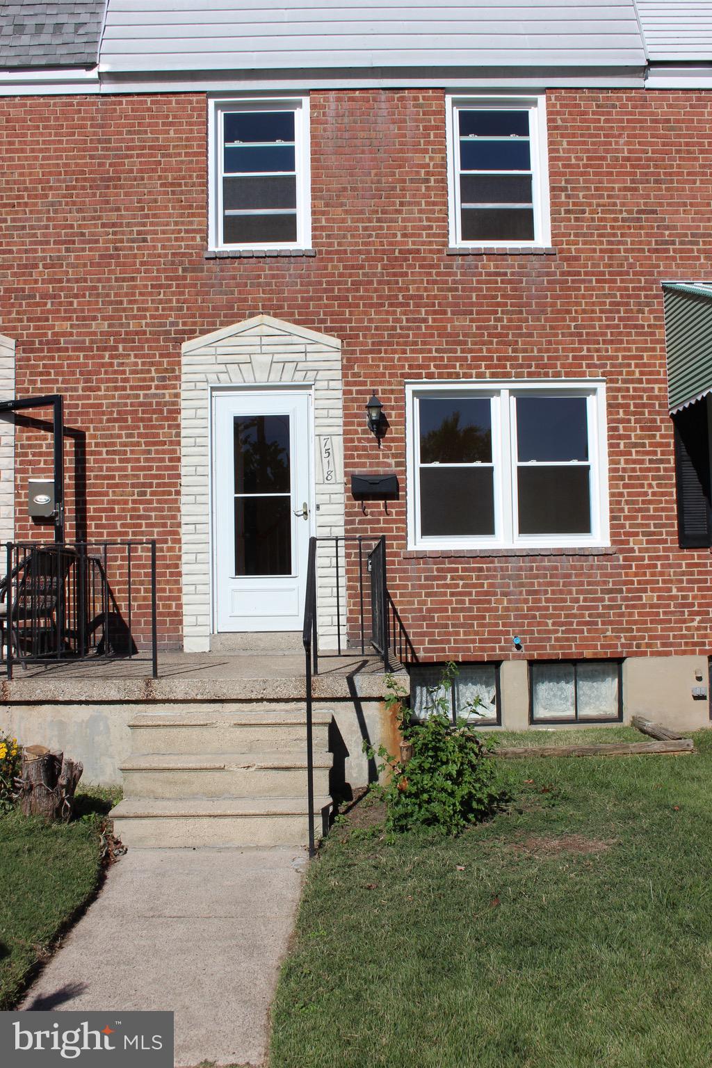 Sun-drenched Cozy and Clean... Fully Renovated and move in Ready! New kitchen, Stainless Steel Appliances Refrigerator with water and Ice in the door , new plumbing through out. , New Bathroom tile, toilet, window and paint. Gorgeous, refinished hardwood flooring through out. New windows, Water heater 2023, Hvac 2021, and roof under 5yrs. The basement is finished with new paint and carpet. Laundry on lower level, half bath , washer and dryer included. Large backyard fully fenced. Move in with no worries.