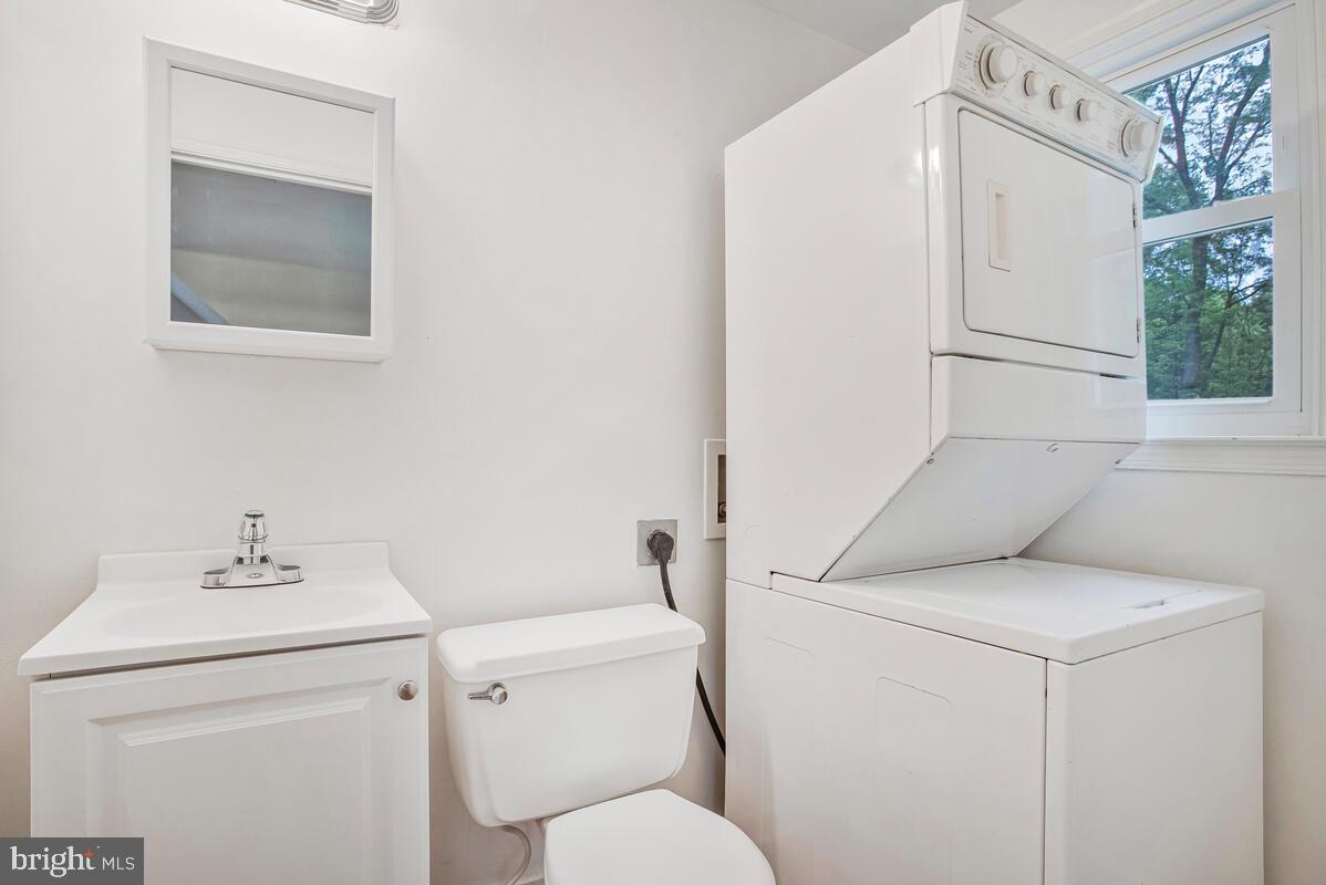 RUXTON - Residential Lease