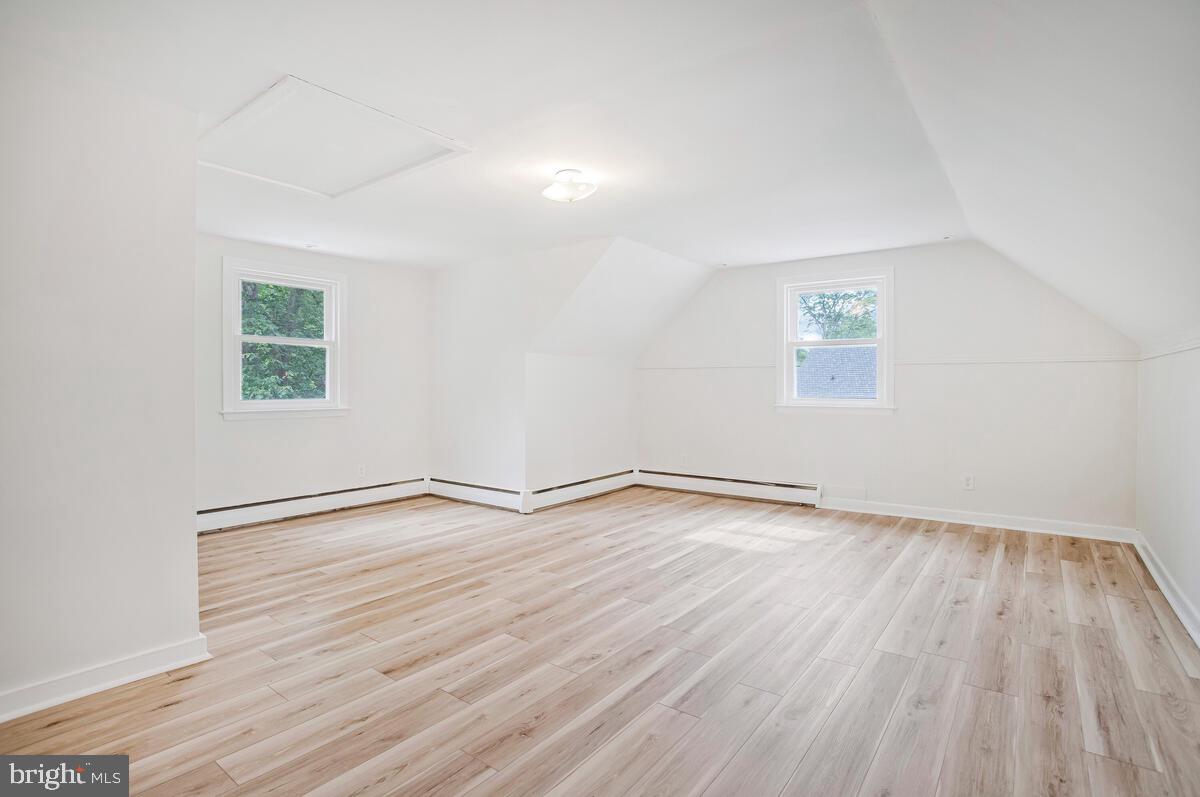 RUXTON - Residential Lease