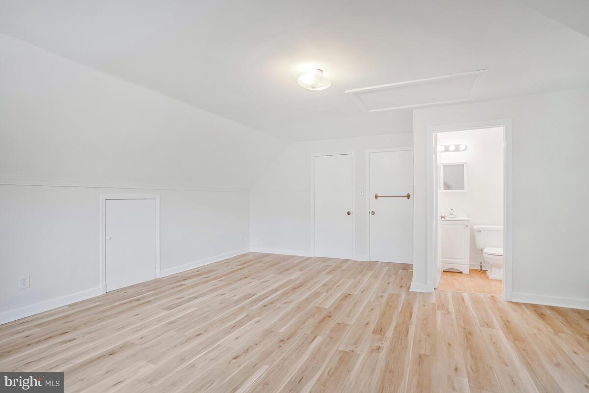 RUXTON - Residential Lease