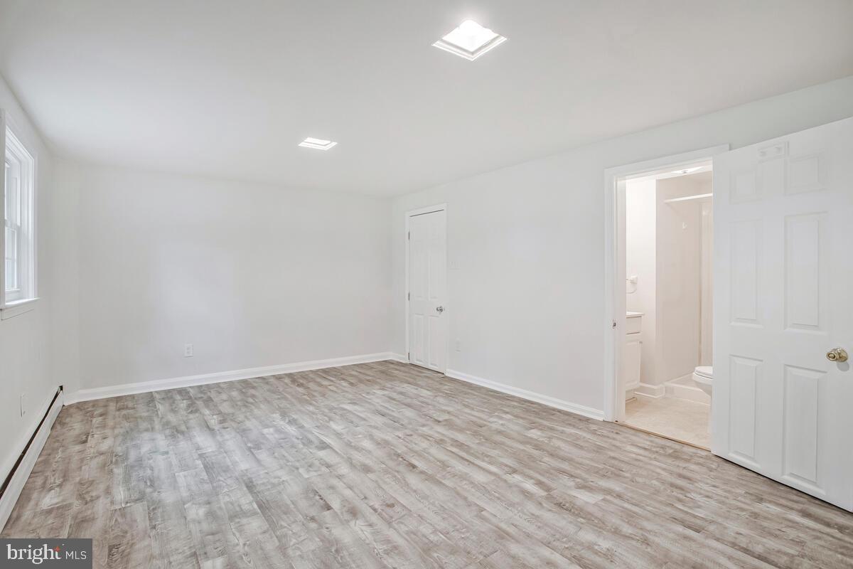 RUXTON - Residential Lease