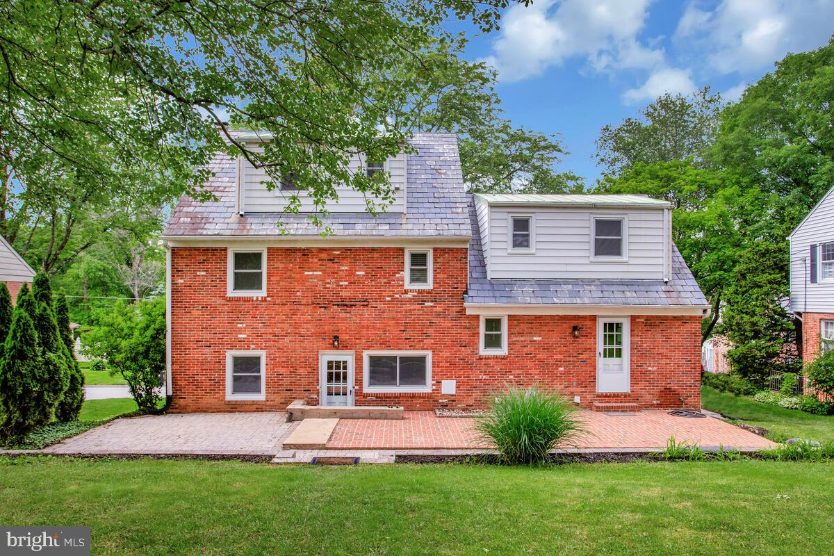 RUXTON - Residential Lease