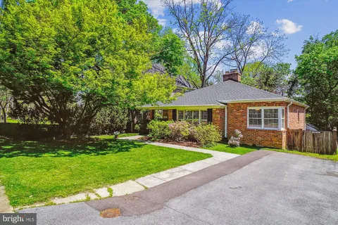 10313 Freeman Place, Kensington, MD MLS: MDMC2175702