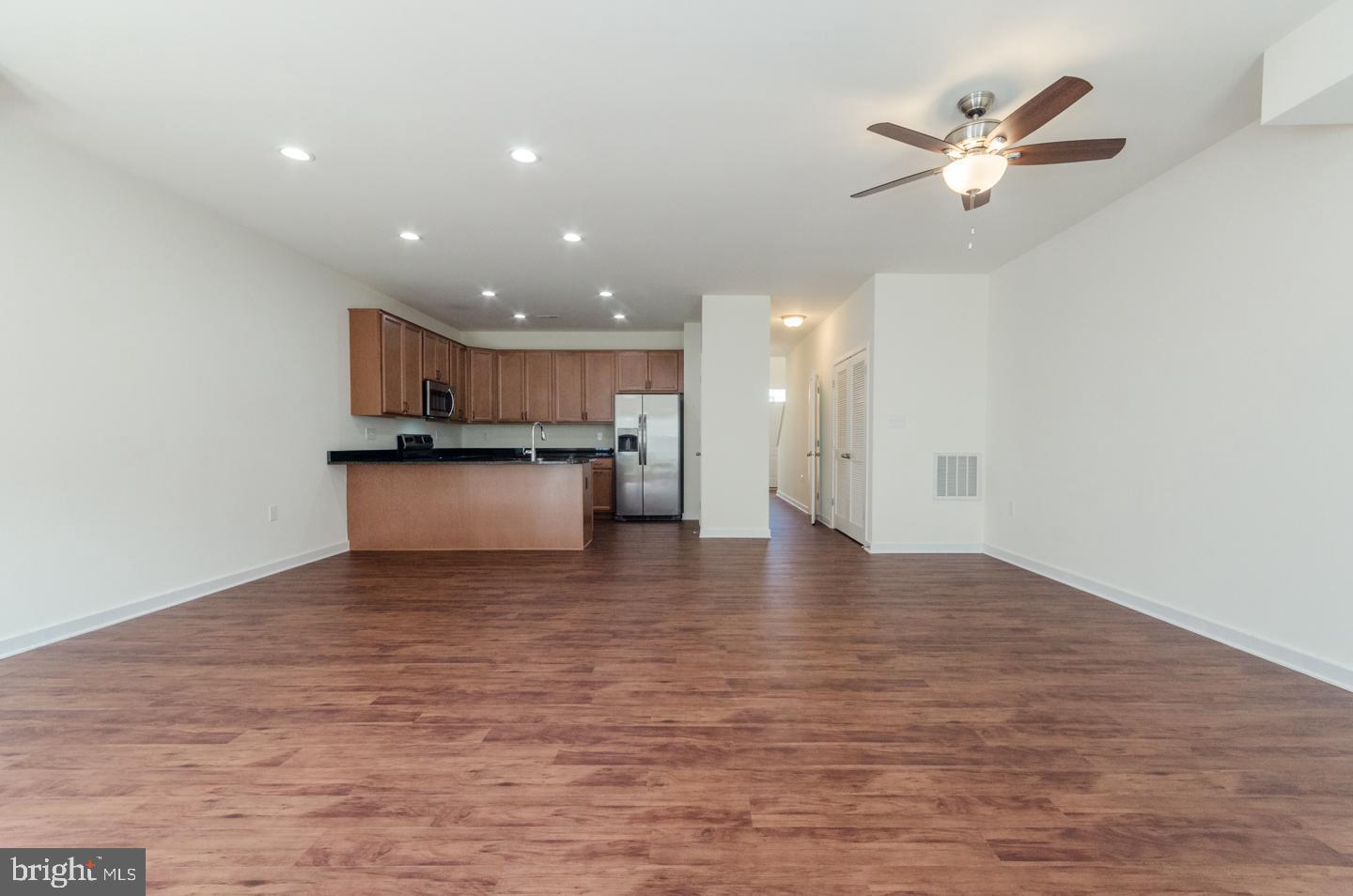 SPRING MILLS - Residential Lease