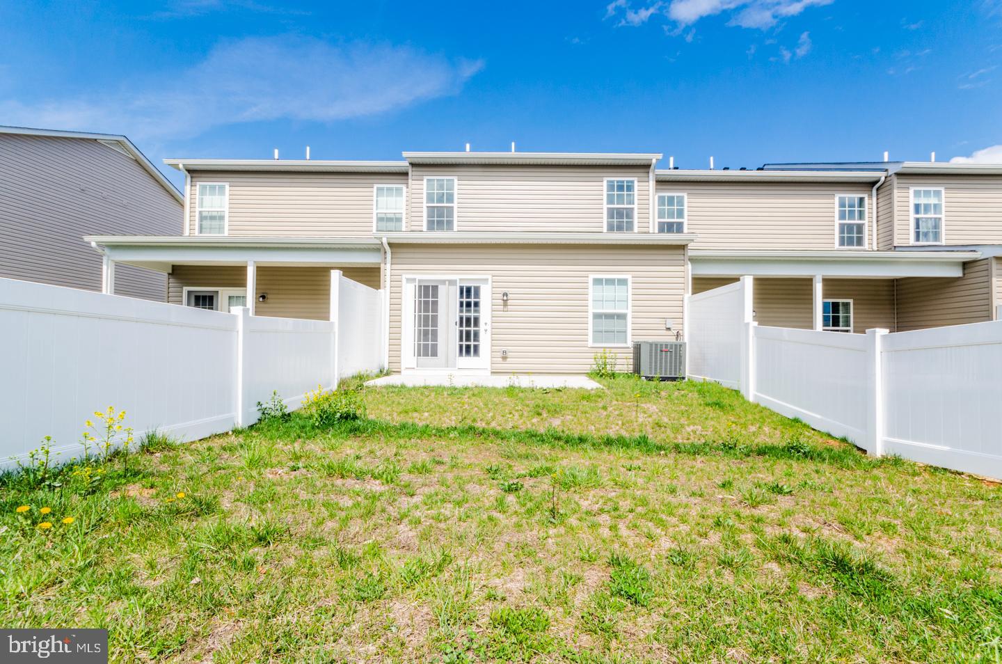 SPRING MILLS - Residential Lease