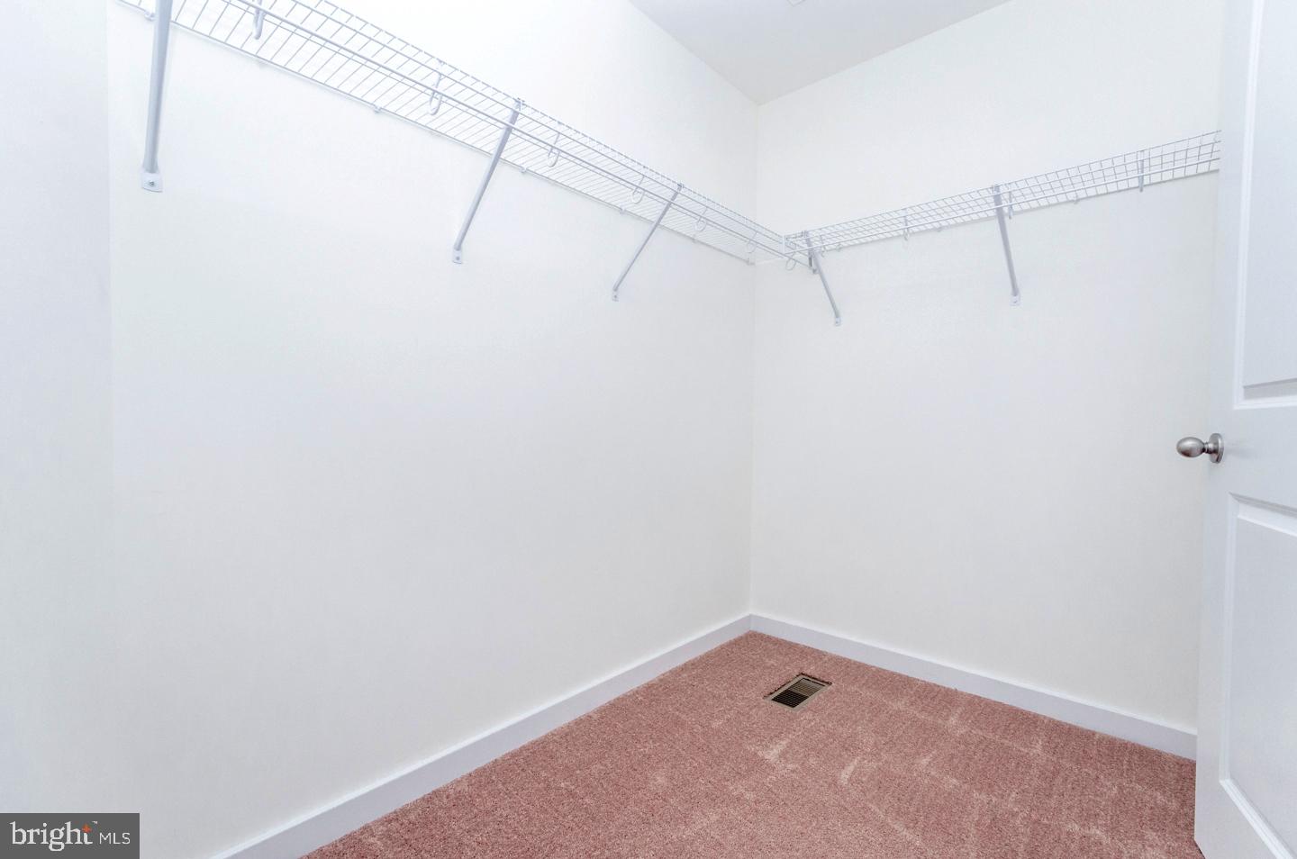 SPRING MILLS - Residential Lease