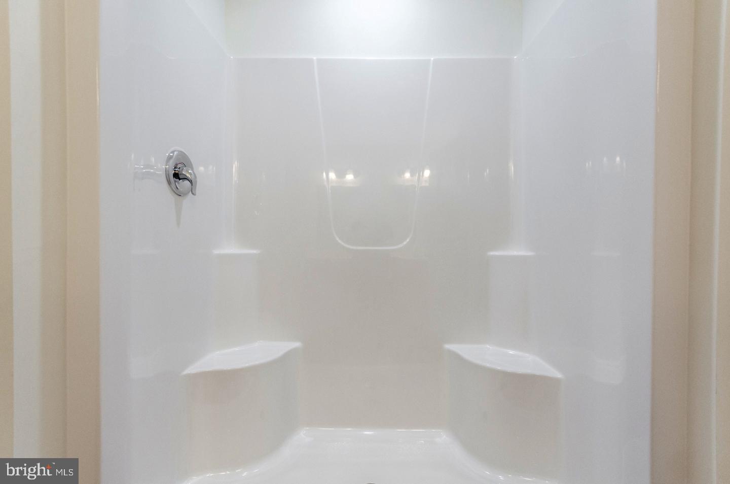 SPRING MILLS - Residential Lease