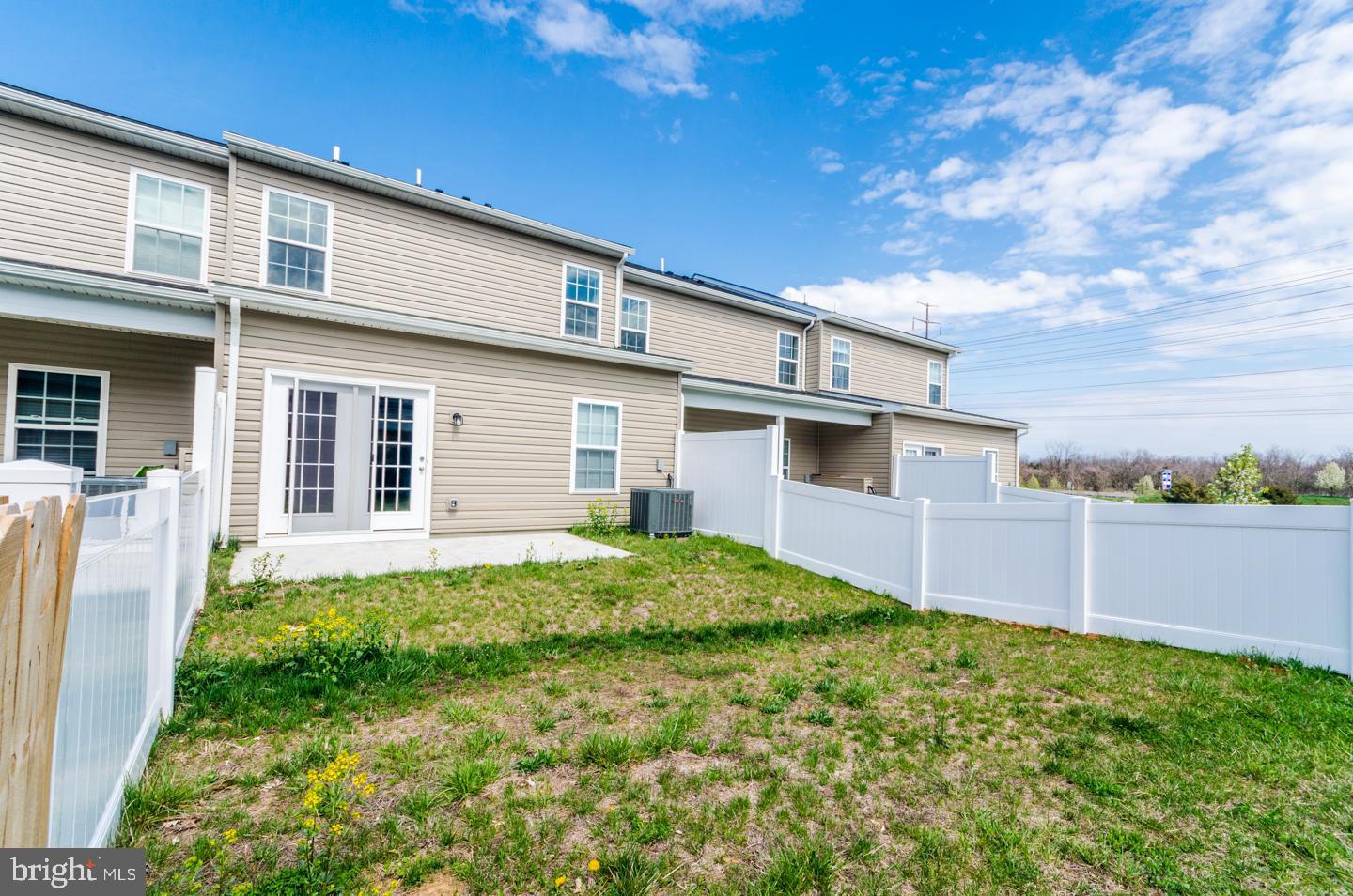 SPRING MILLS - Residential Lease