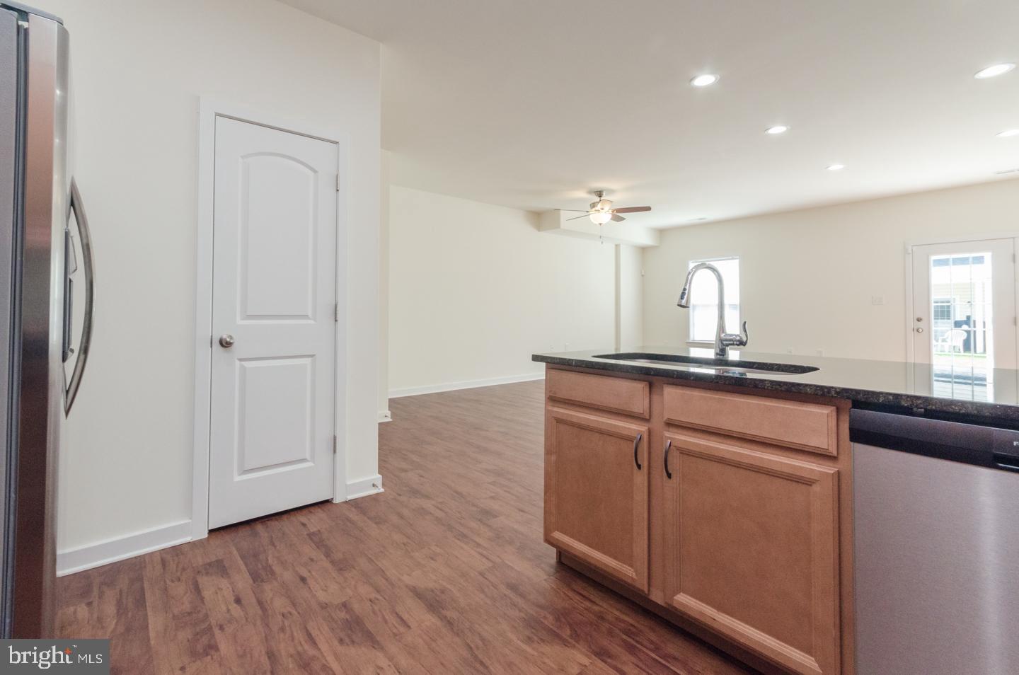 SPRING MILLS - Residential Lease