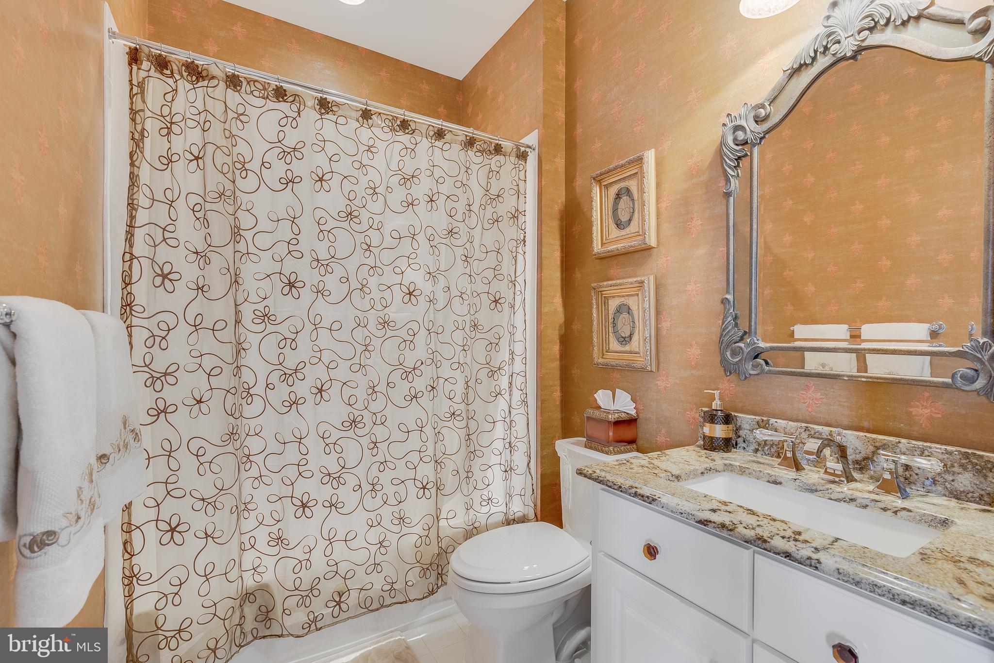 CEDAR CREST - Residential