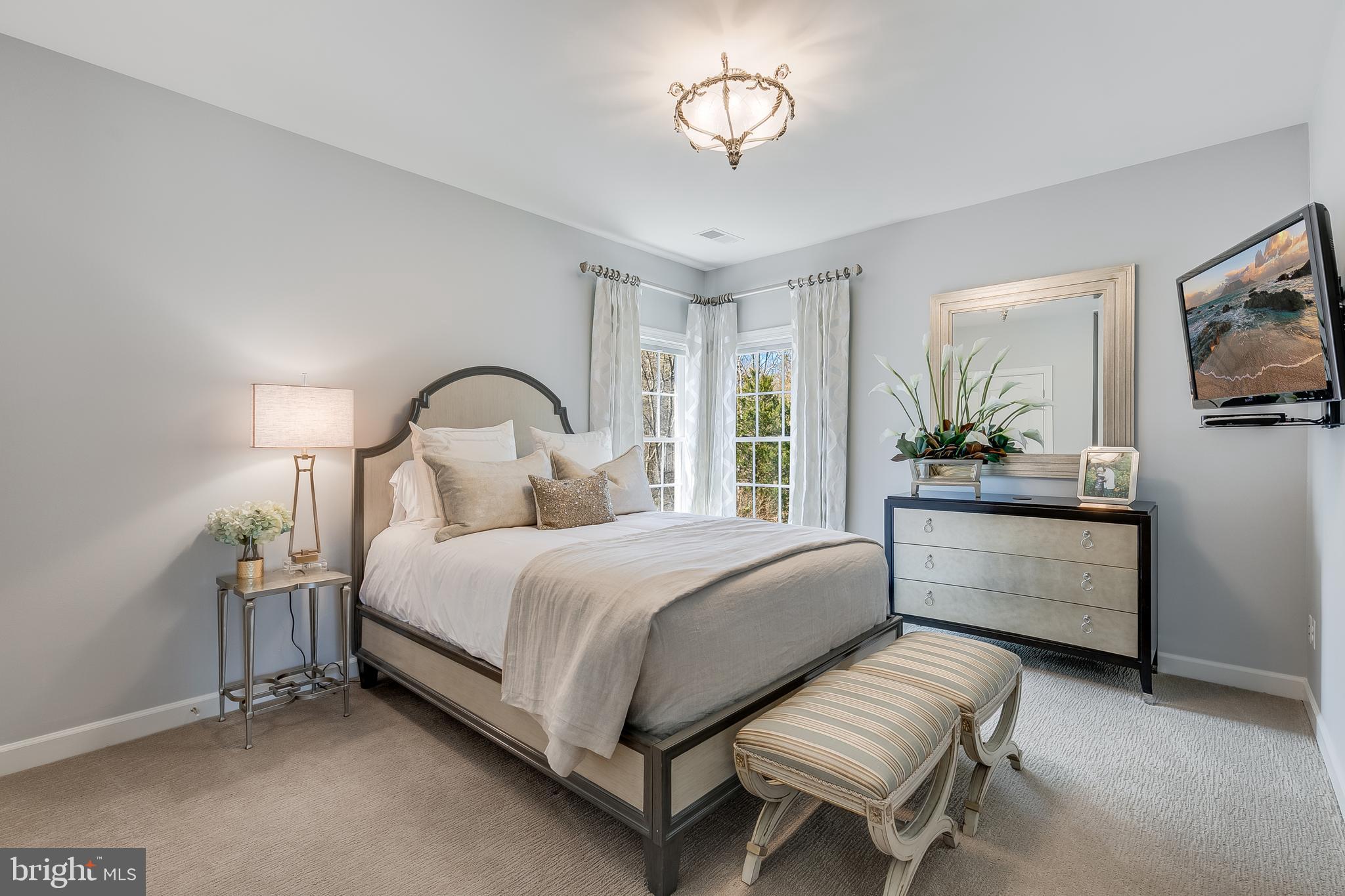 CEDAR CREST - Residential